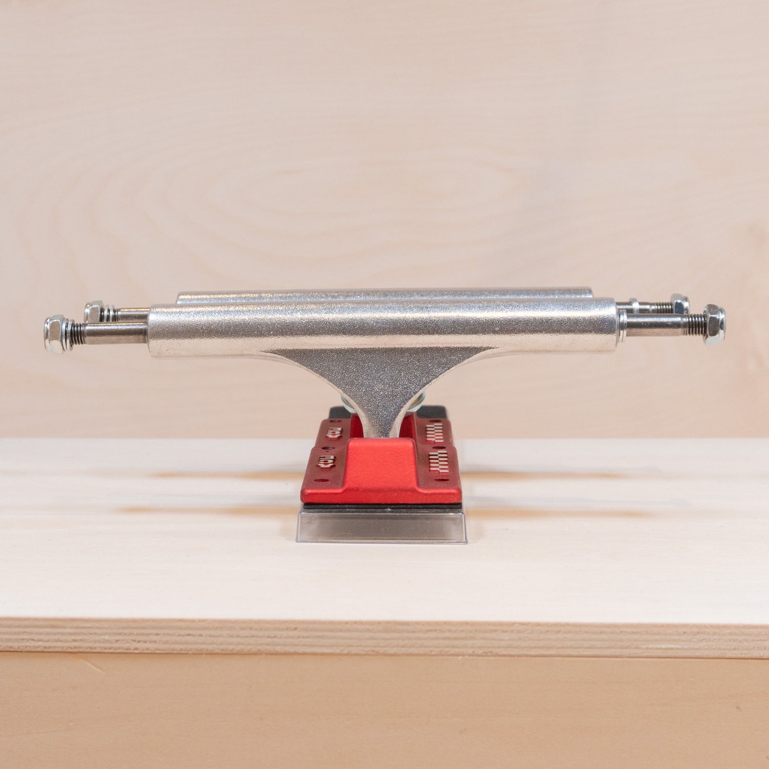 Ace Trucks Classic Polished Red 66 (set)