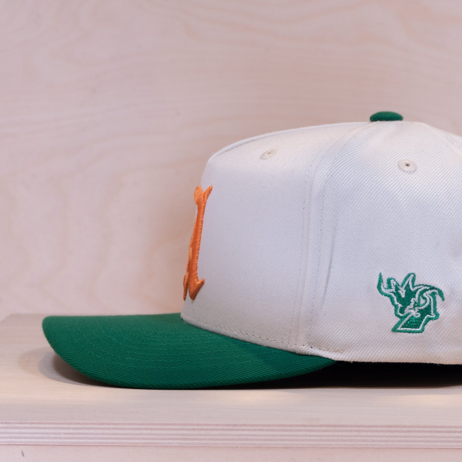 Appertiff A Cap Two-Tone Leprechaun