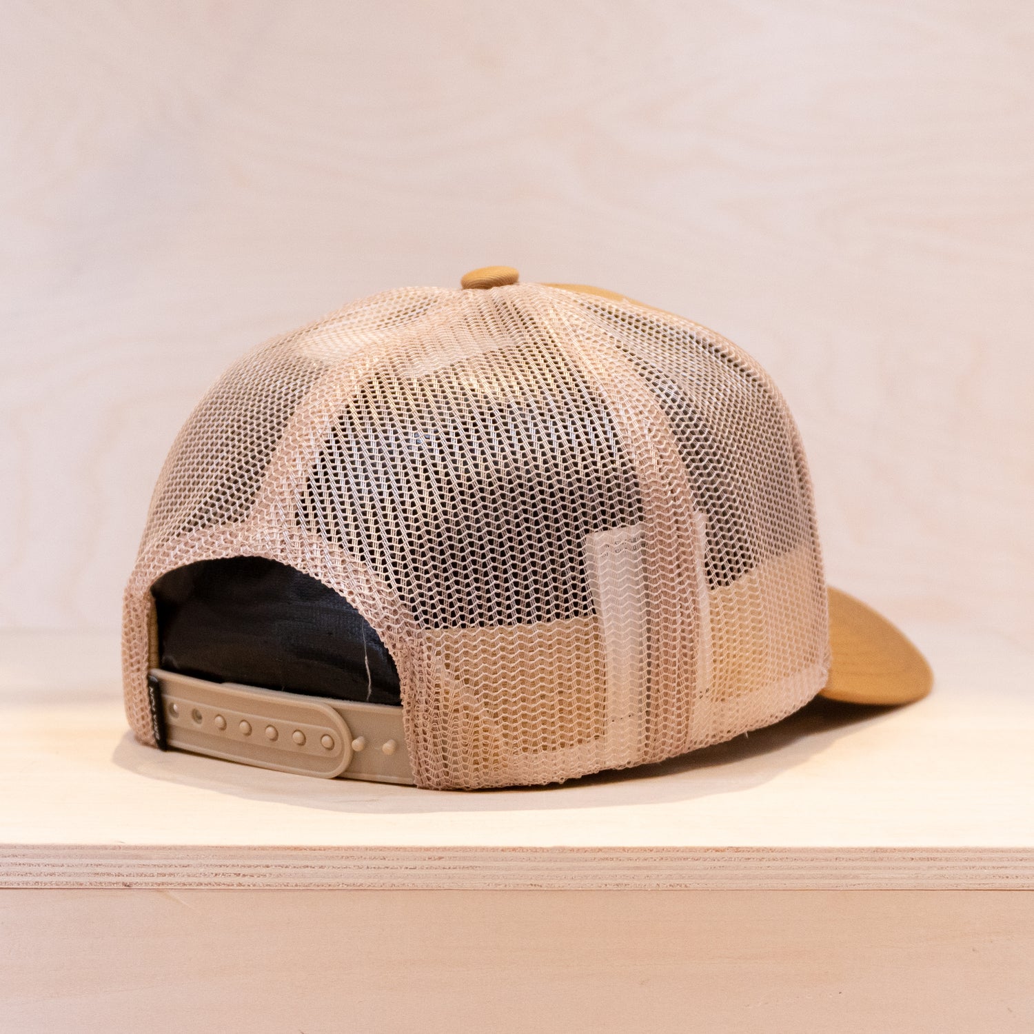 Brixton Patches Exclusive Gibson Trucker Cap Washed Copper/Sand