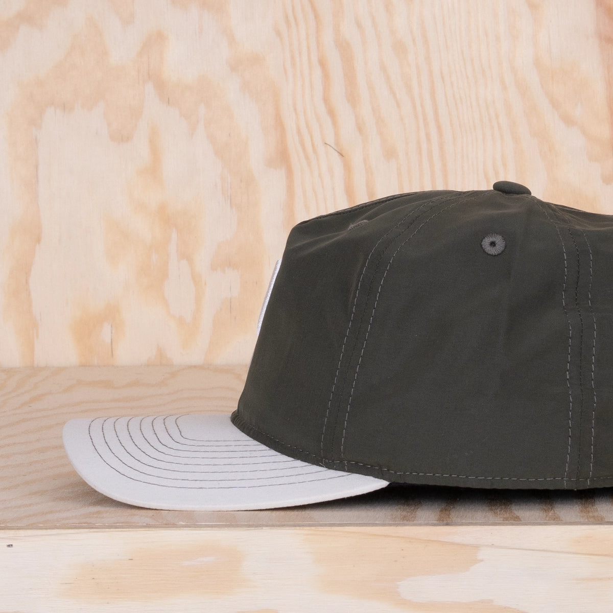 Ca'put Letter P Caddy Cap Olive / Ivory