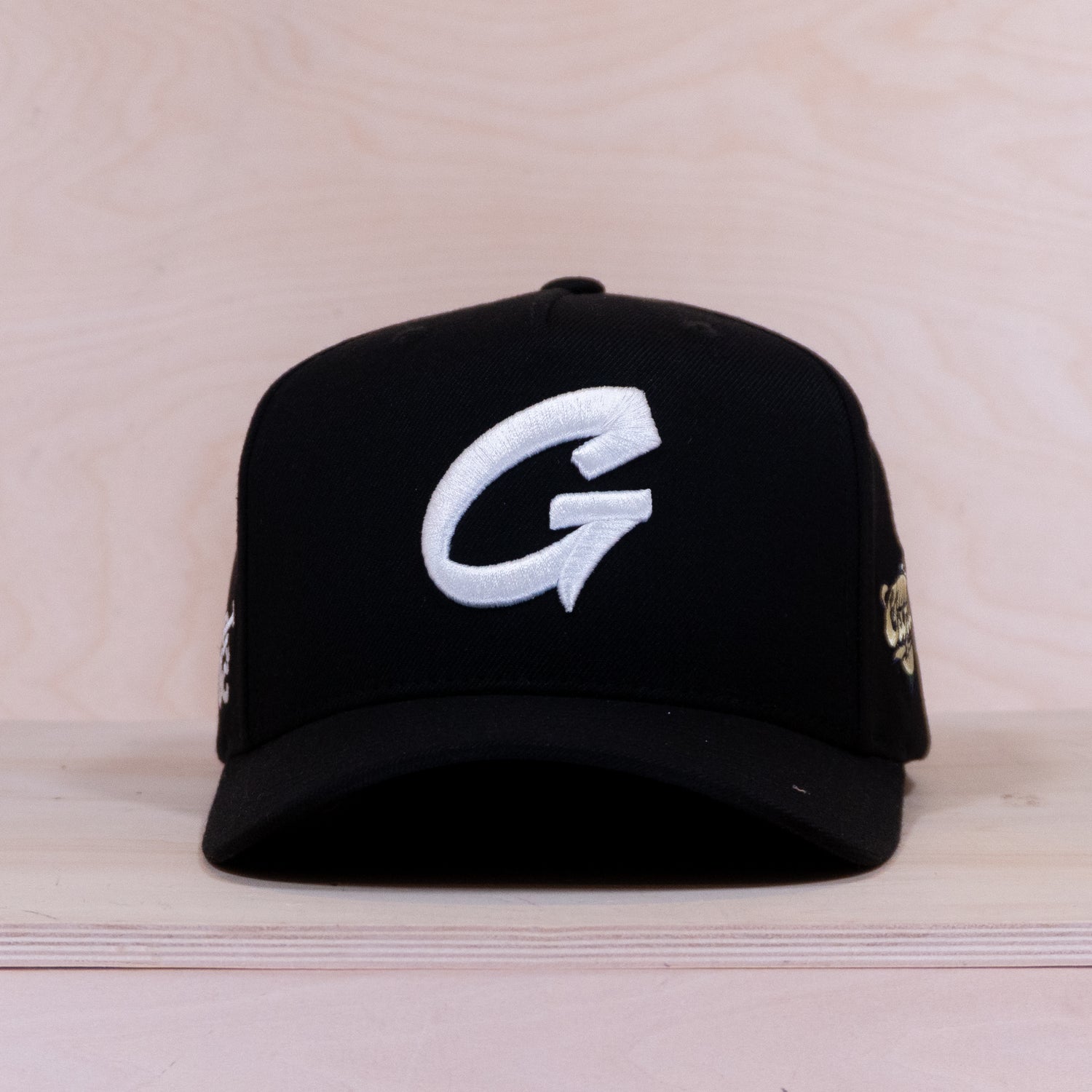 Ca´put Letter G Cap Black