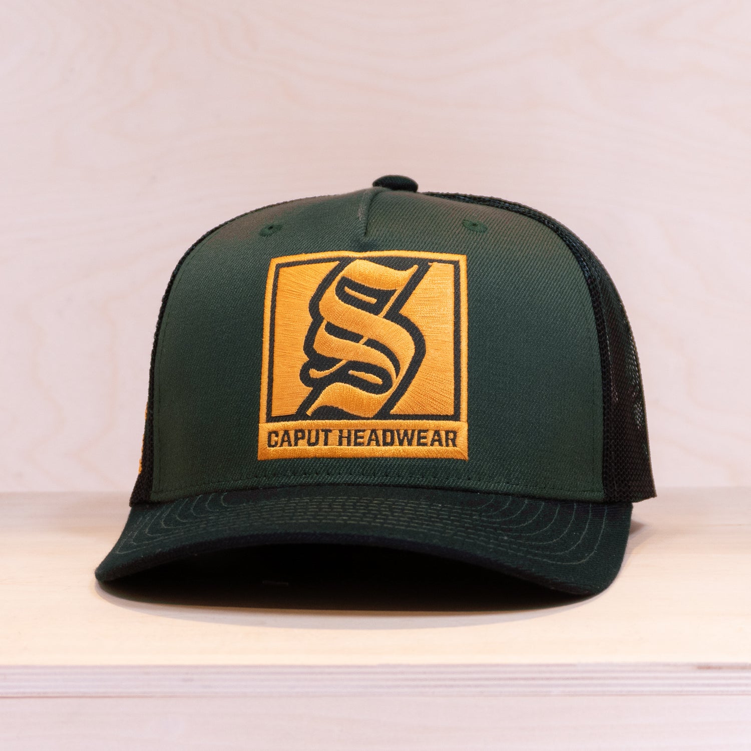 Ca´put Letter S Box Trucker Olive