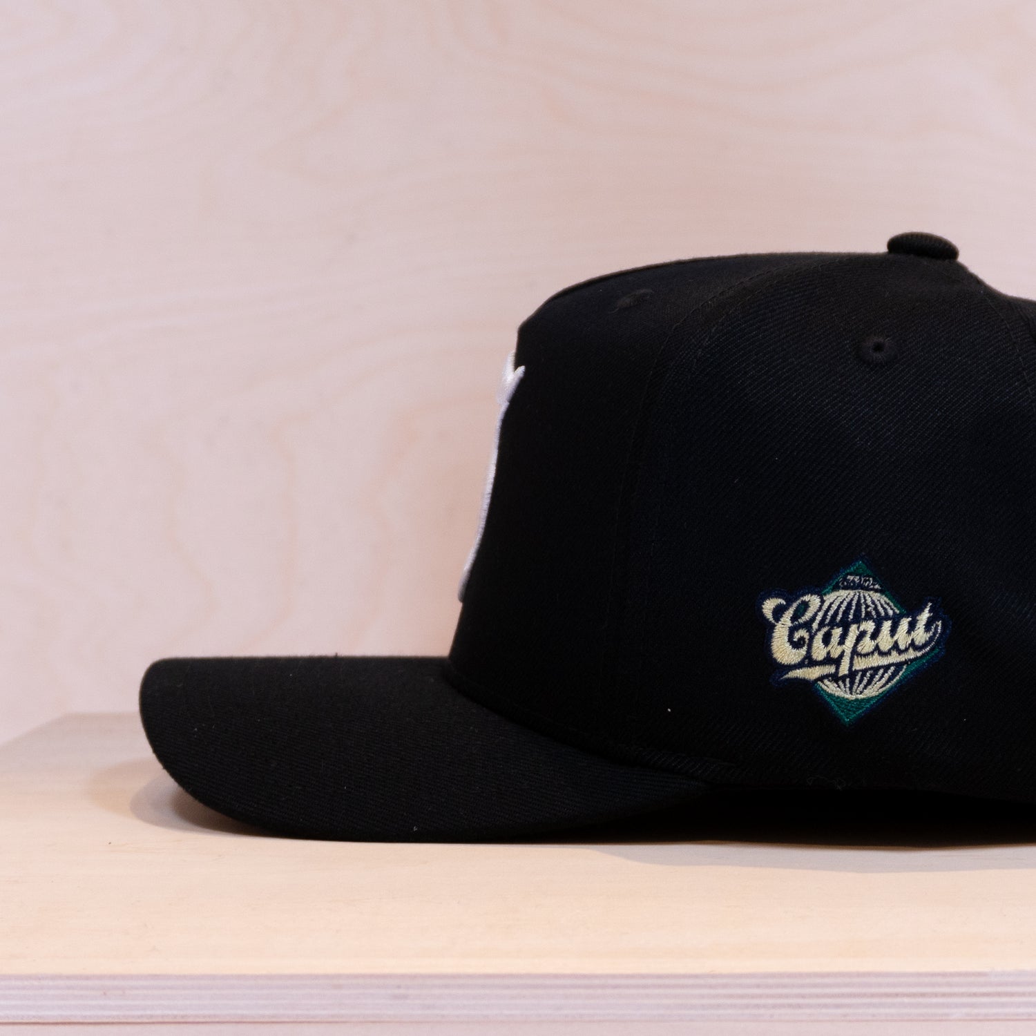 Ca´put Letter S Cap Black