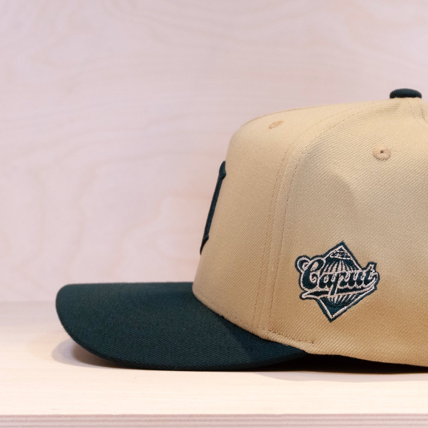 Ca´put Letter V Cap Vegas / Forest
