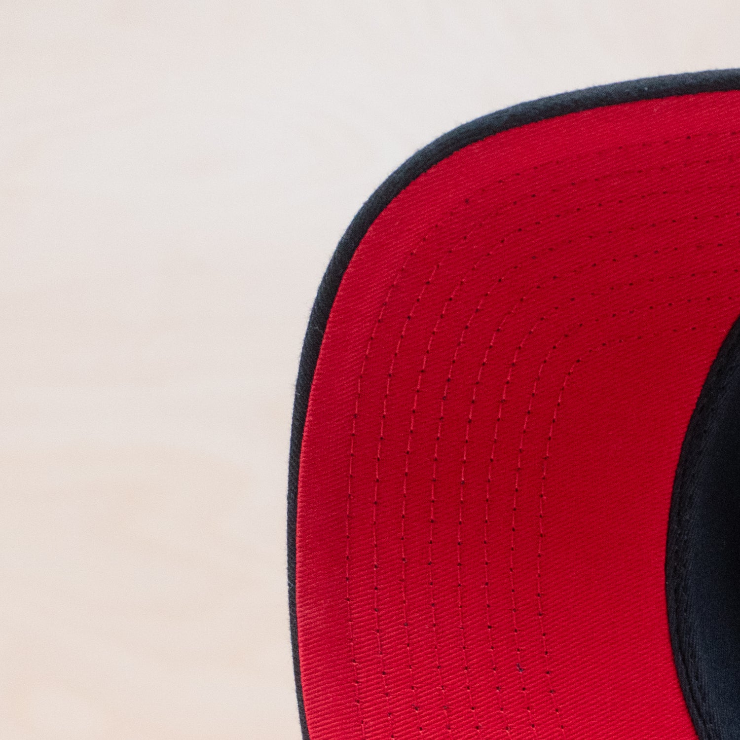 Ca´put Patches Exclusive Letter P Outline Cap Ivory/Black