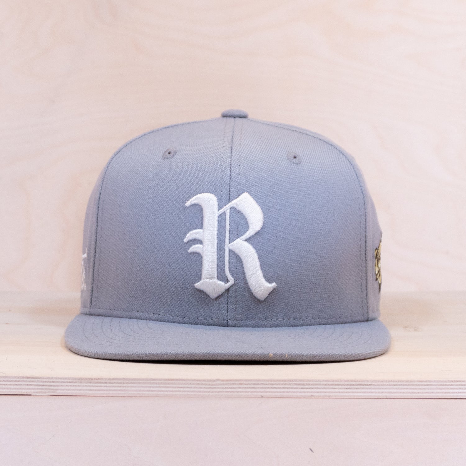 Ca´put Letter R Fitted Cap Grey