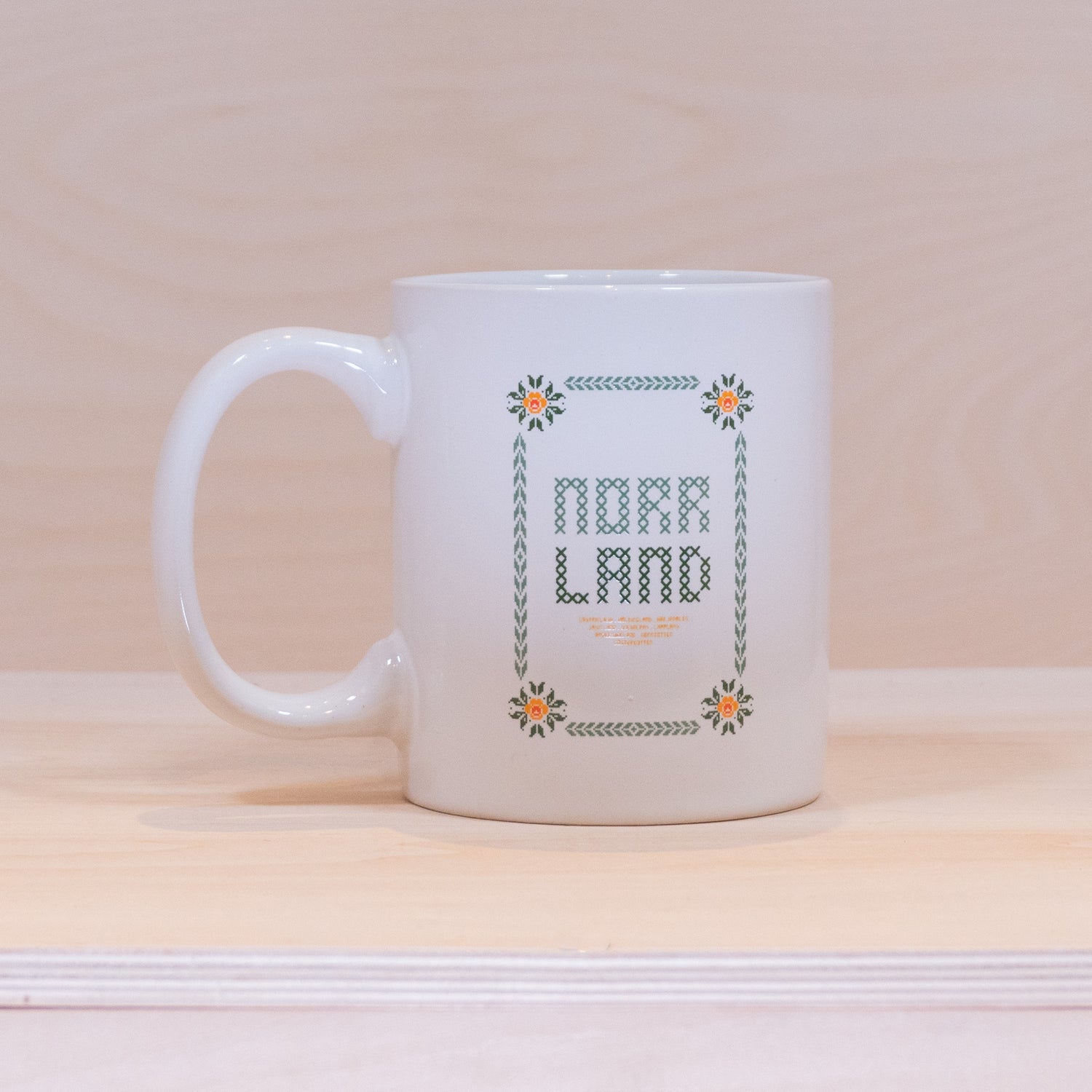 Lucka 2 Sqrtn Korsstygn Mug White
