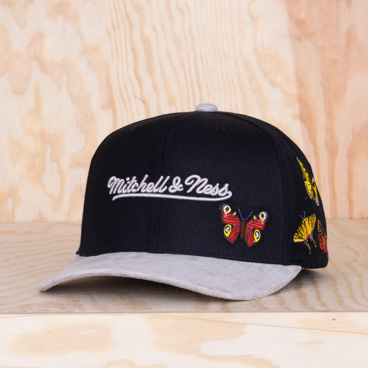 Mitchell & Ness Butterfly Pro Crown Own Brand Black