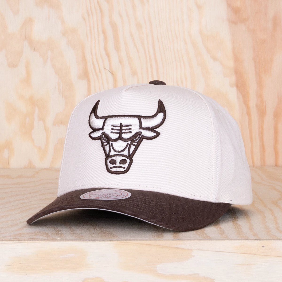 Mitchell & Ness Pro Pinch Snapback Chicago Bulls Cream/Brown
