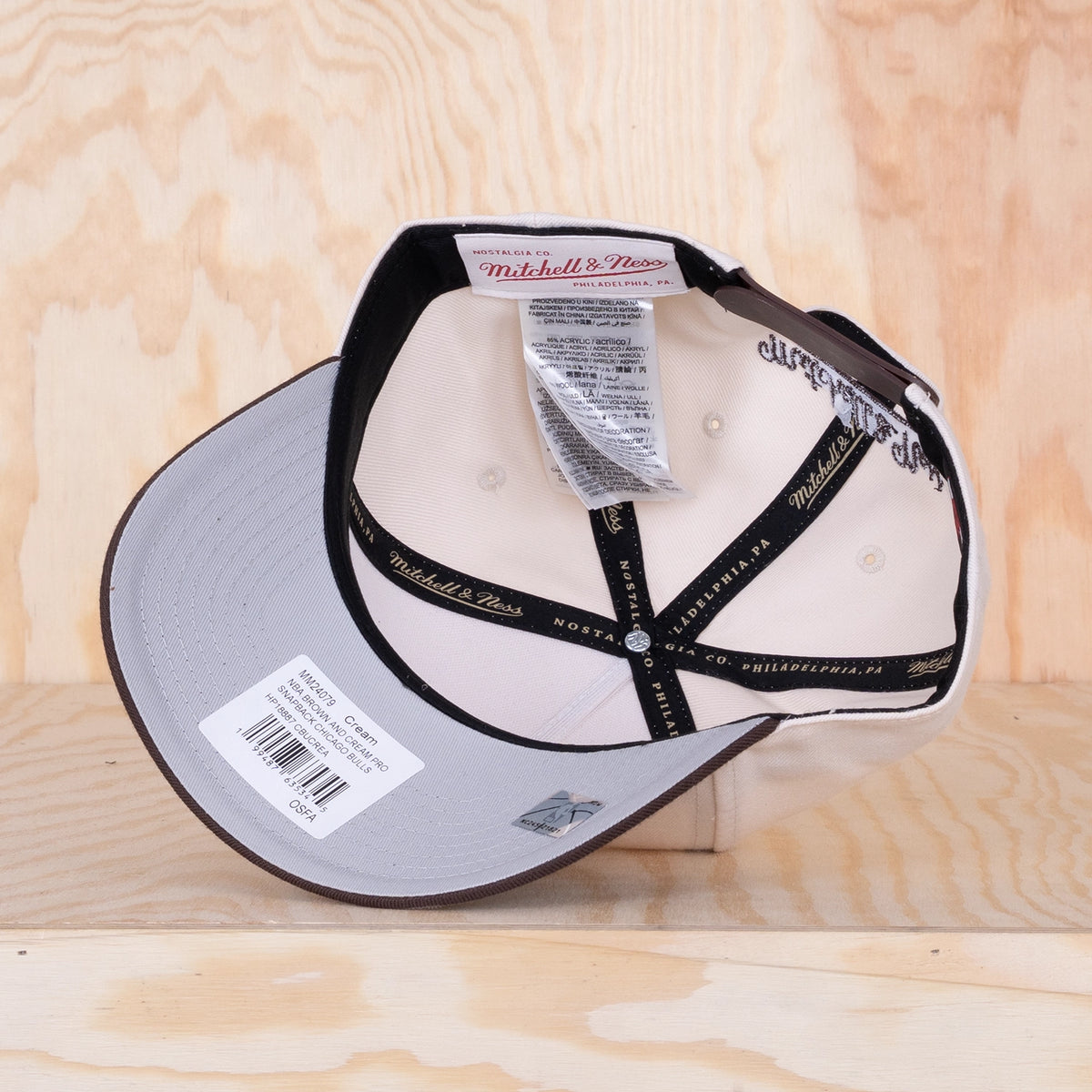Mitchell & Ness Pro Snapback Chicago Bulls Cream