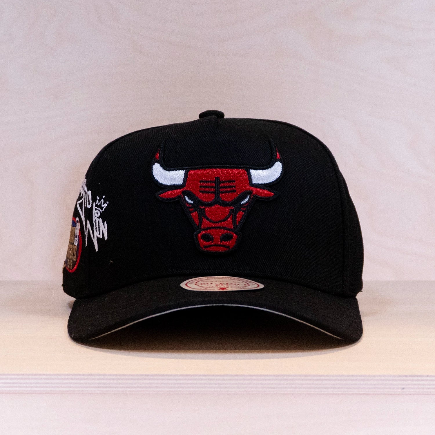 Mitchell & Ness Born To Win Pro Pinch Snapback Cap Black