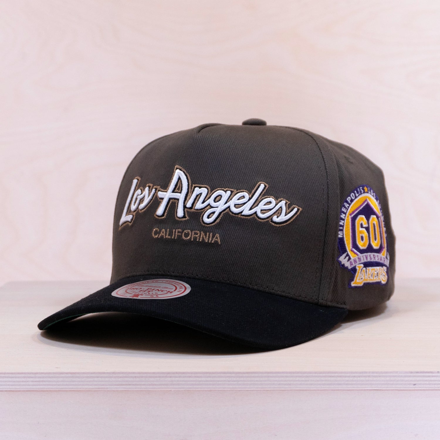 Mitchell & Ness La Script 2.0 Pro Crown Charcoal/Black