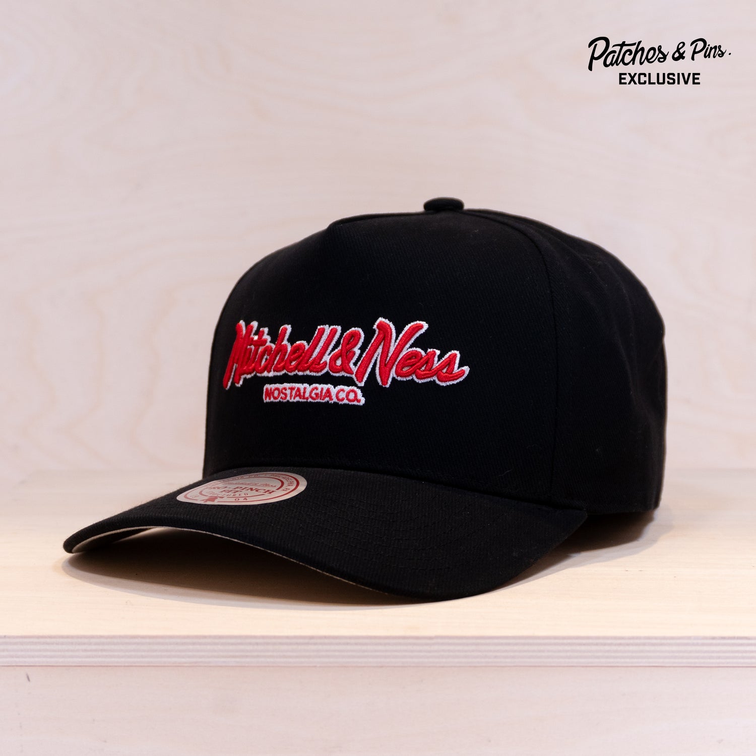 Mitchell & Ness Patches Exclusive Pinscript Pro Crown Cap Black/Red