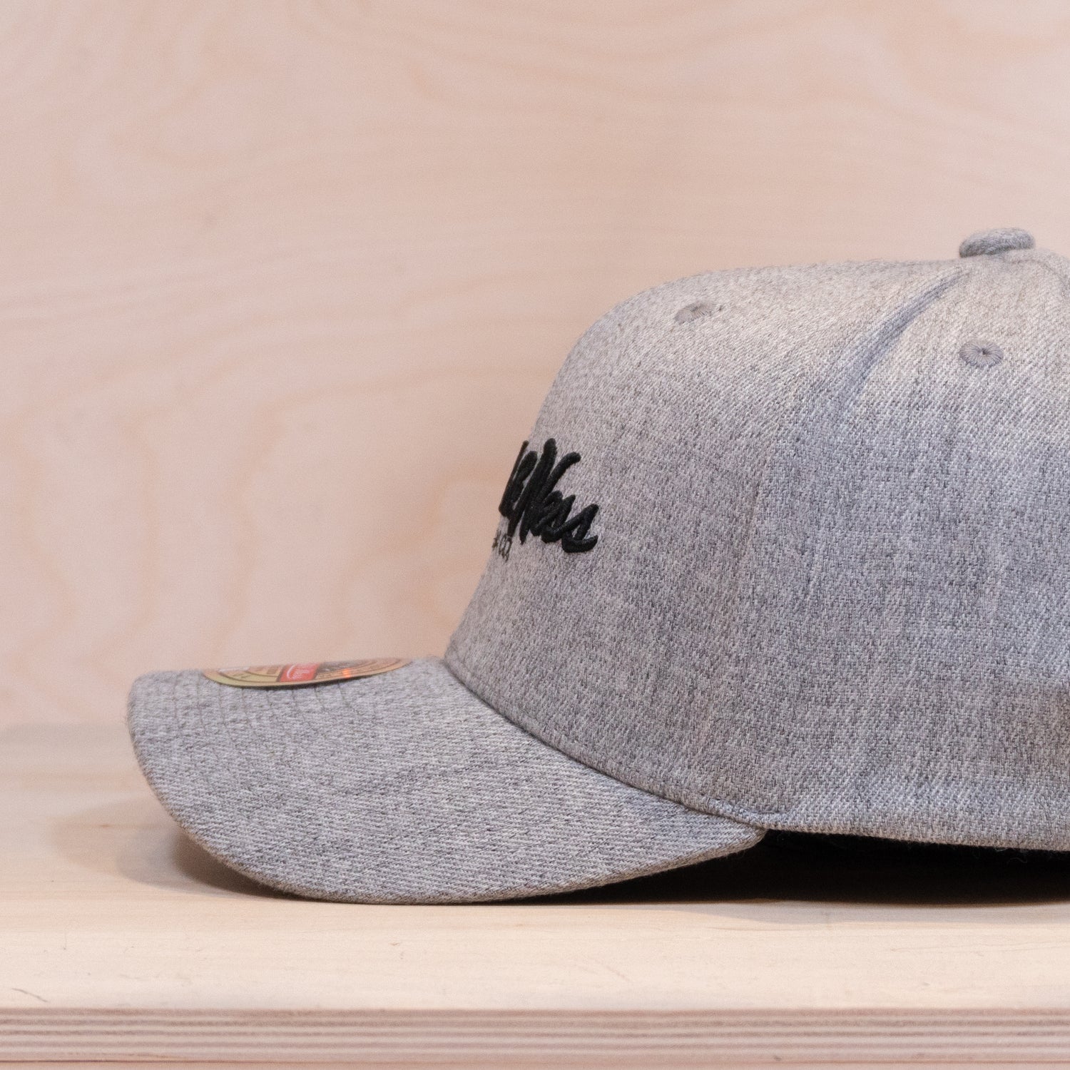 Mitchell & Ness Pinscript Classic Red Cap Heather Grey
