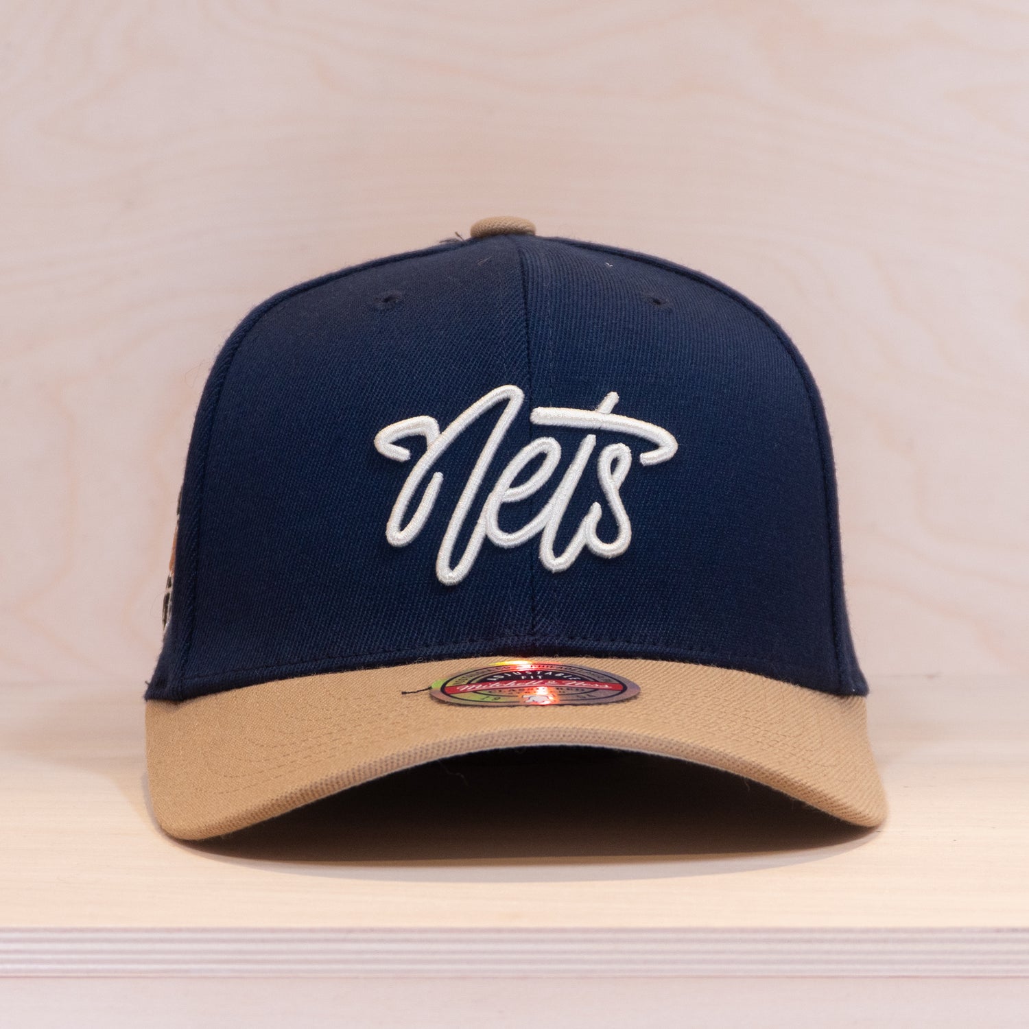Mitchell & Ness Sand Storm Classic Red Cap Brooklyn Nets Navy/Sand