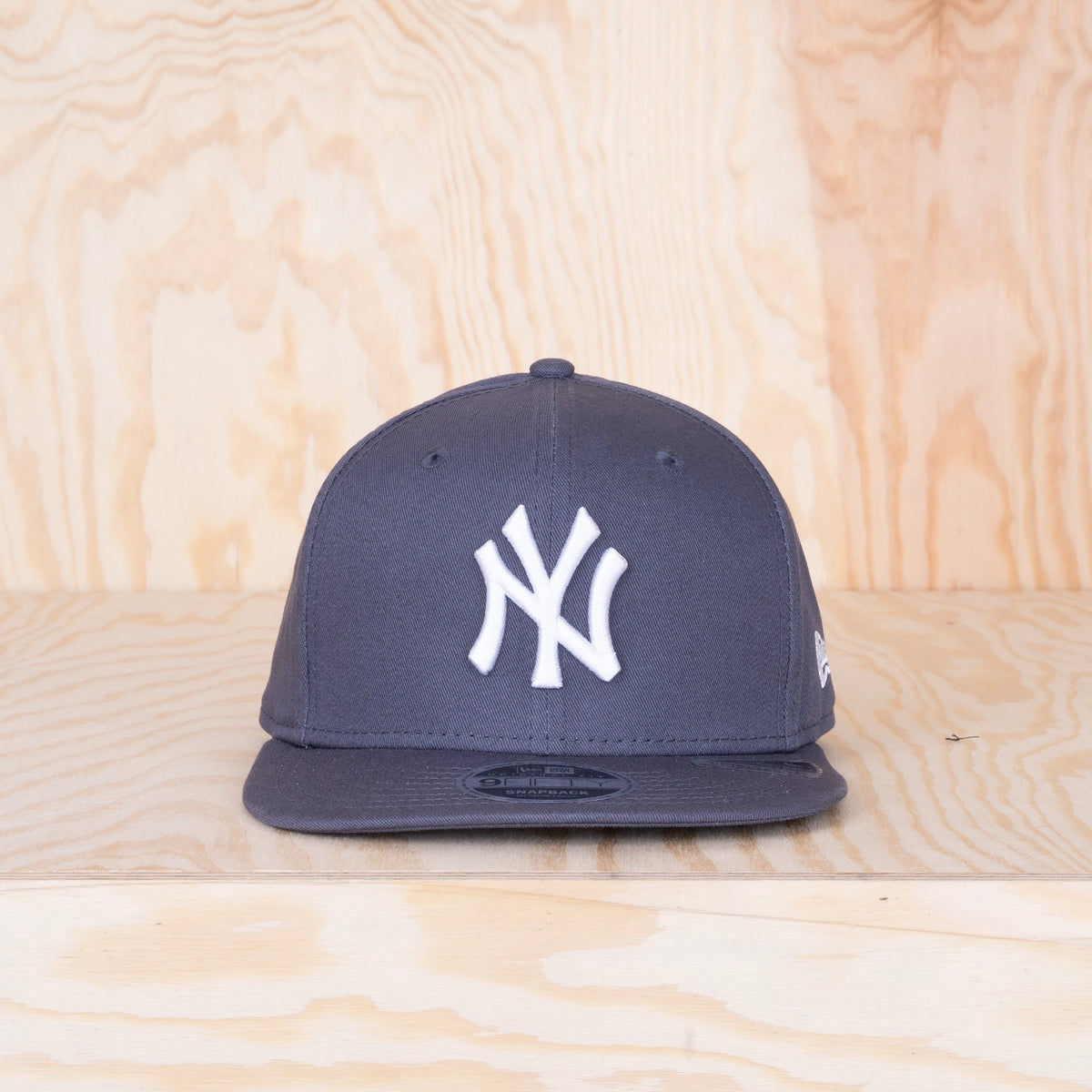 New Era 9FIFTY League Essential New York Yankees Grey / Dark Charcoal