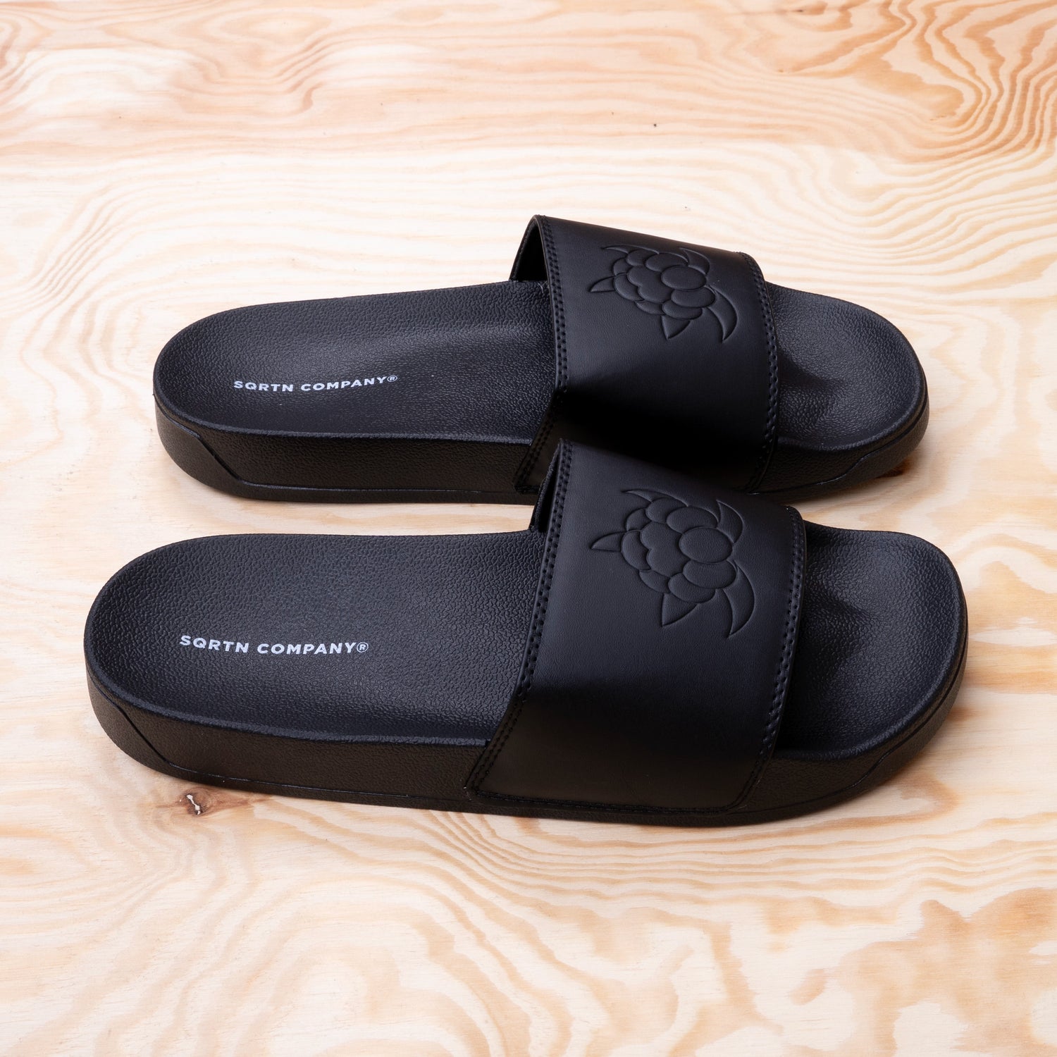 Sqrtn CB Luxe Slider All Black