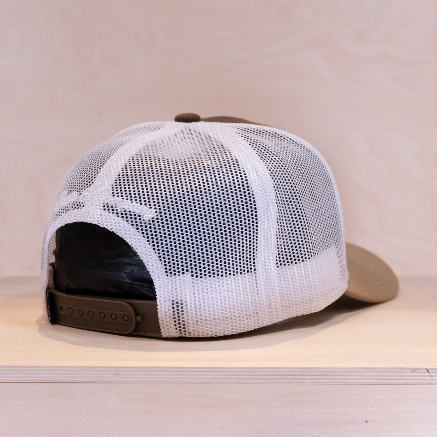 Sqrtn Mountains Trucker Cap Brown