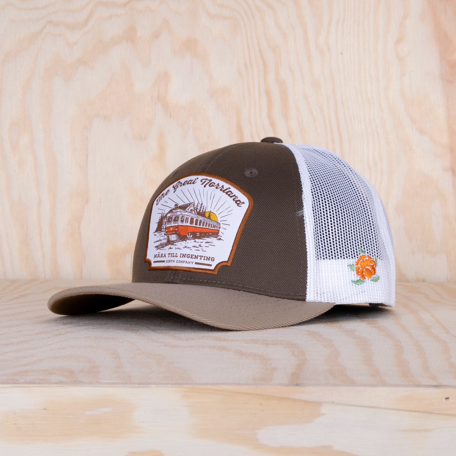 Sqrtn Nära Till Ingenting Low Trucker Cap Brown