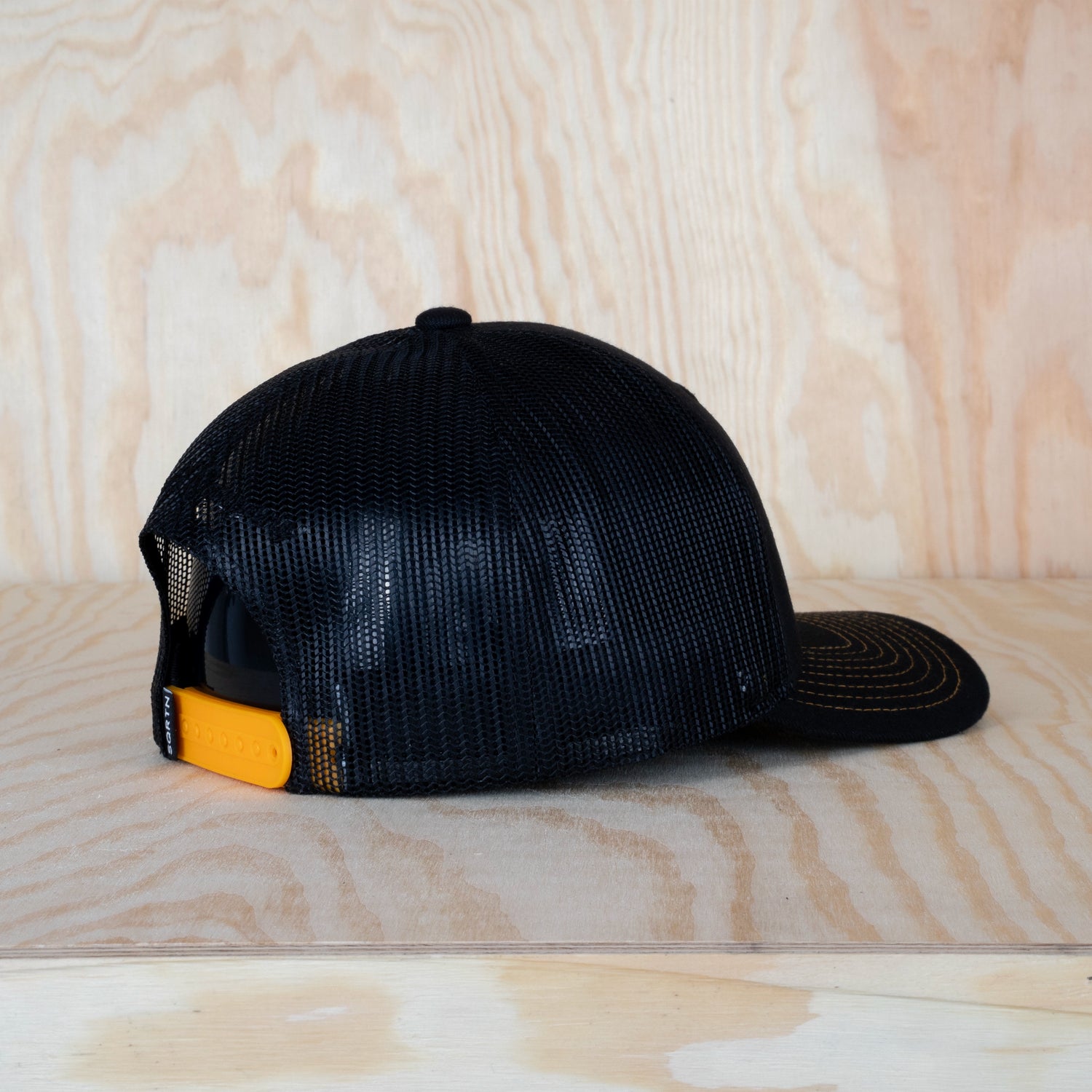 Sqrtn Nordanvind 2 Low Trucker Cap Black