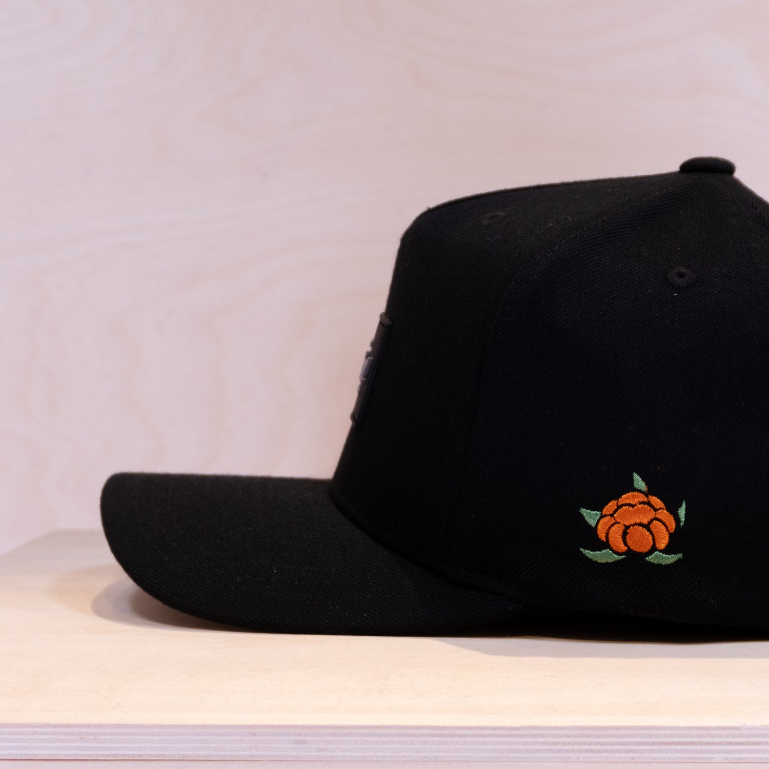 Sqrtn Simple B-Frame Cap Black