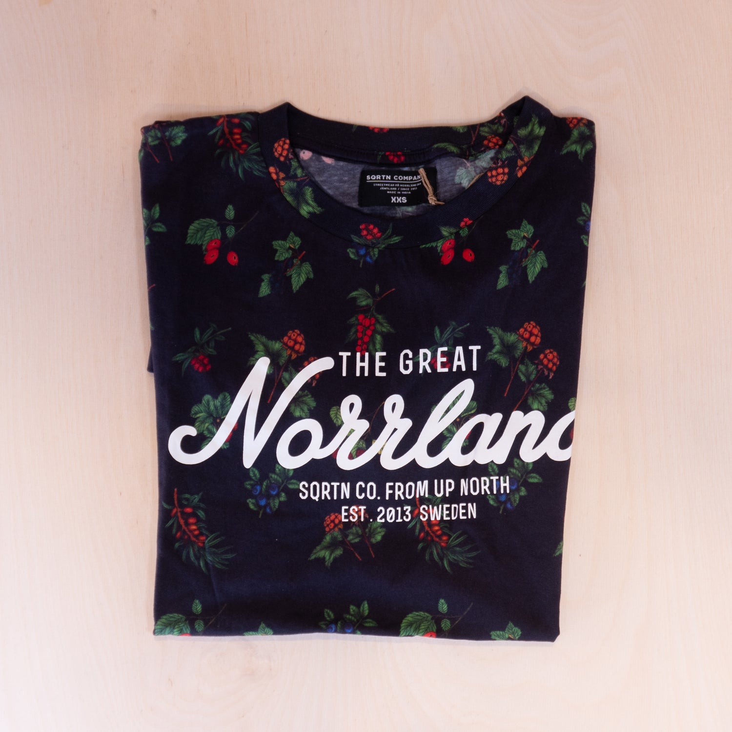 Sqrtn TGN T-shirt Berry Black