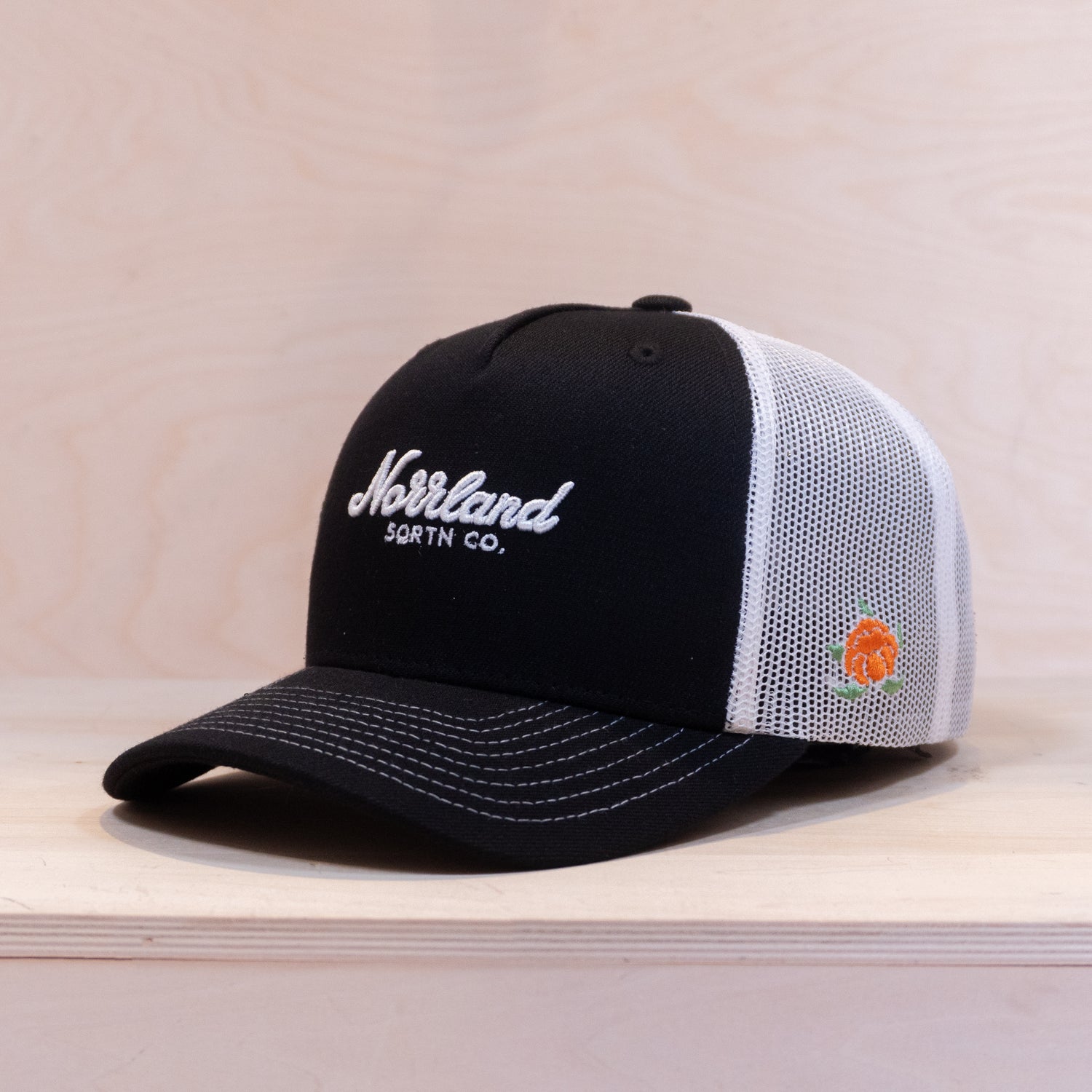 Sqrtn TGN Script JR Trucker Cap Black