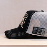 Von Dutch Screen Print Trucker White/Black