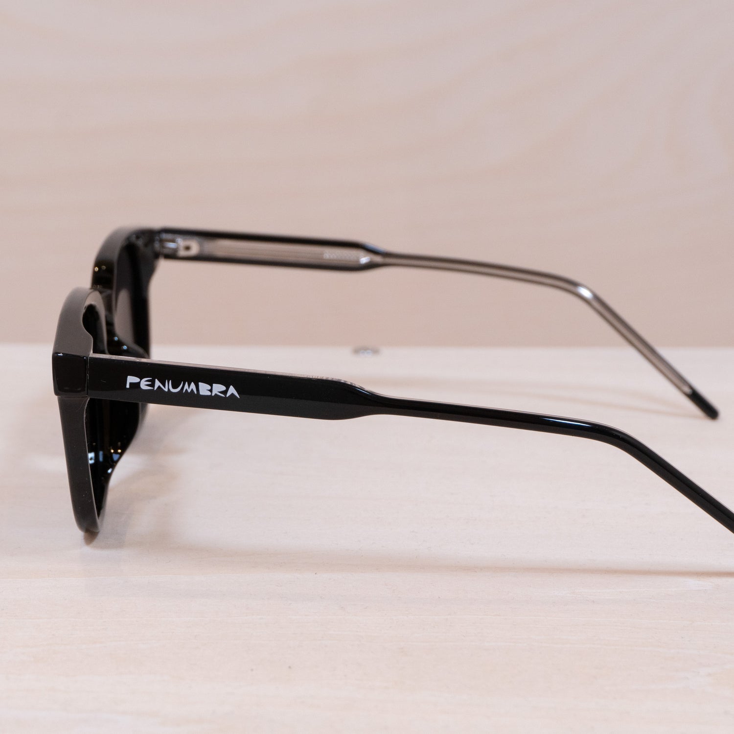 Penumbra Arre Shades