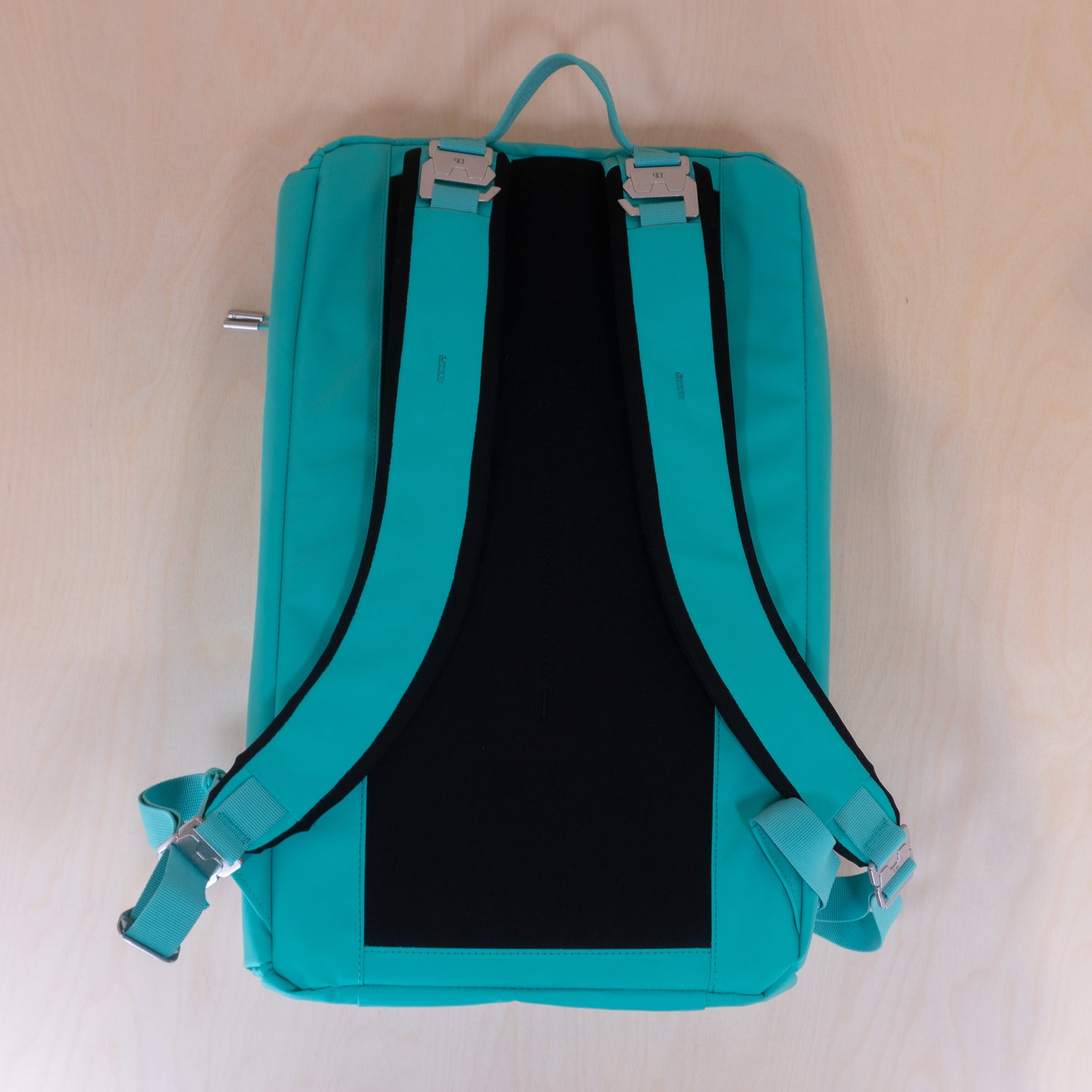 The Vinge 15L Backpack Glacier Green