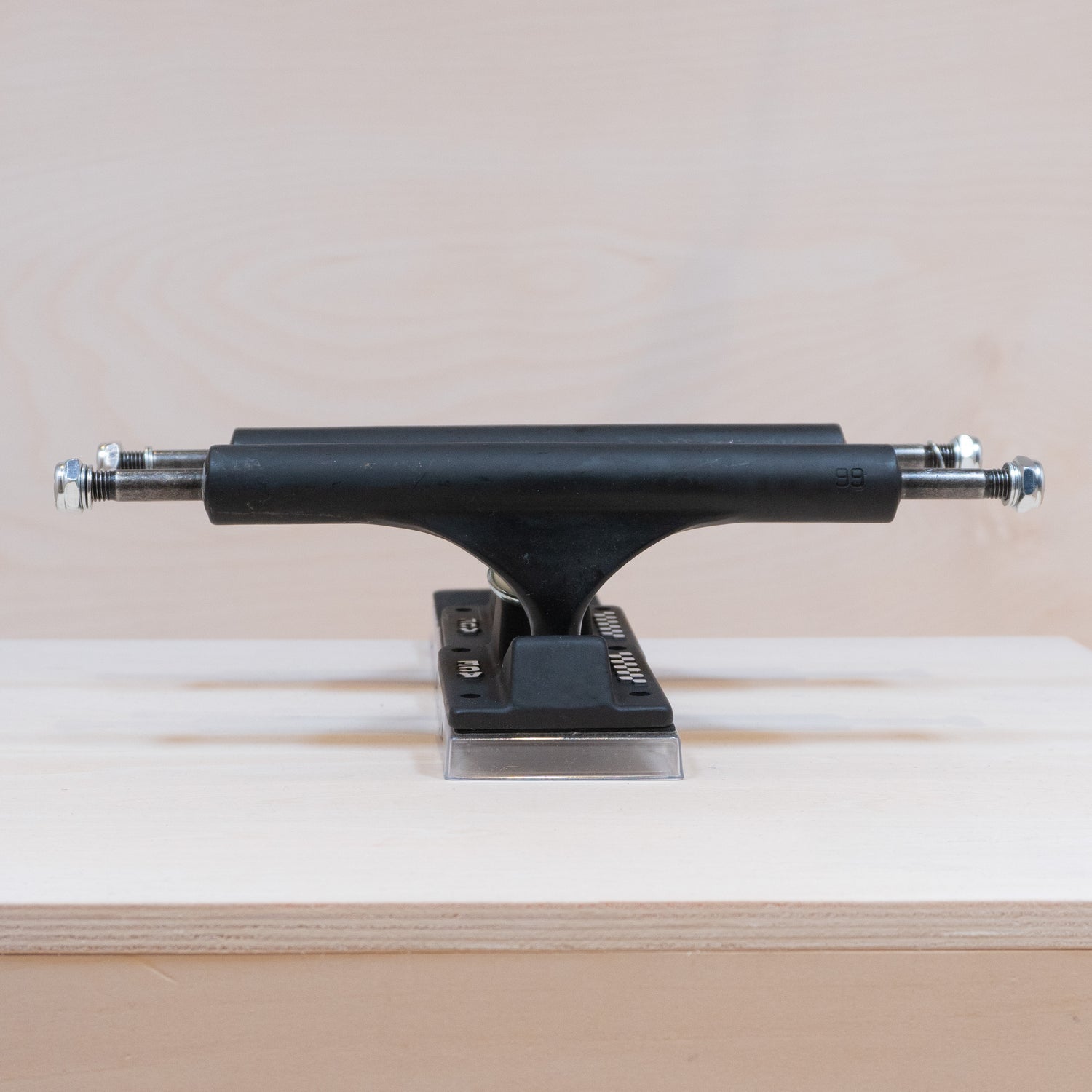 Ace Trucks 66 Classic Matte Black (set)