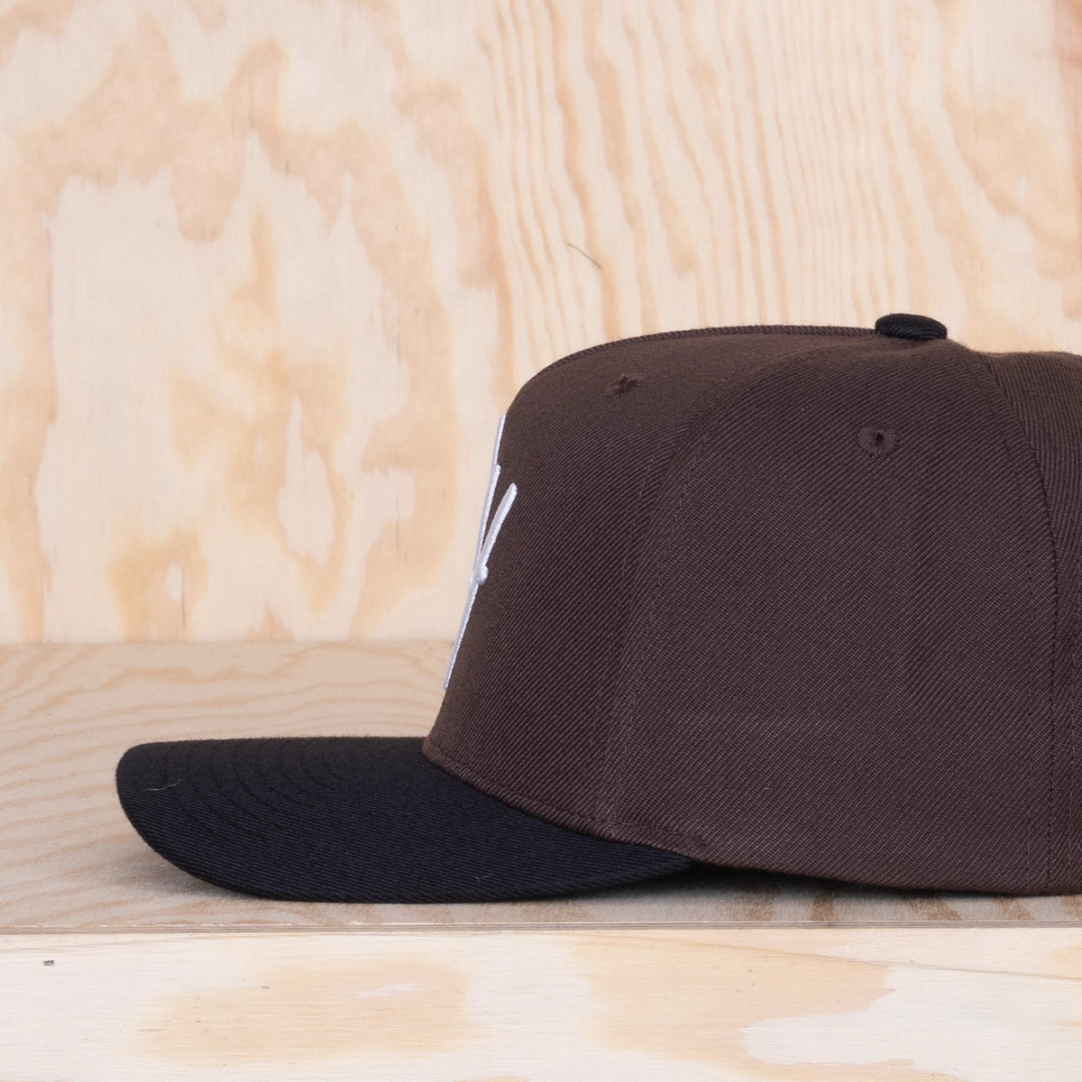 Ca'put CH Cap Dk Brown / Black