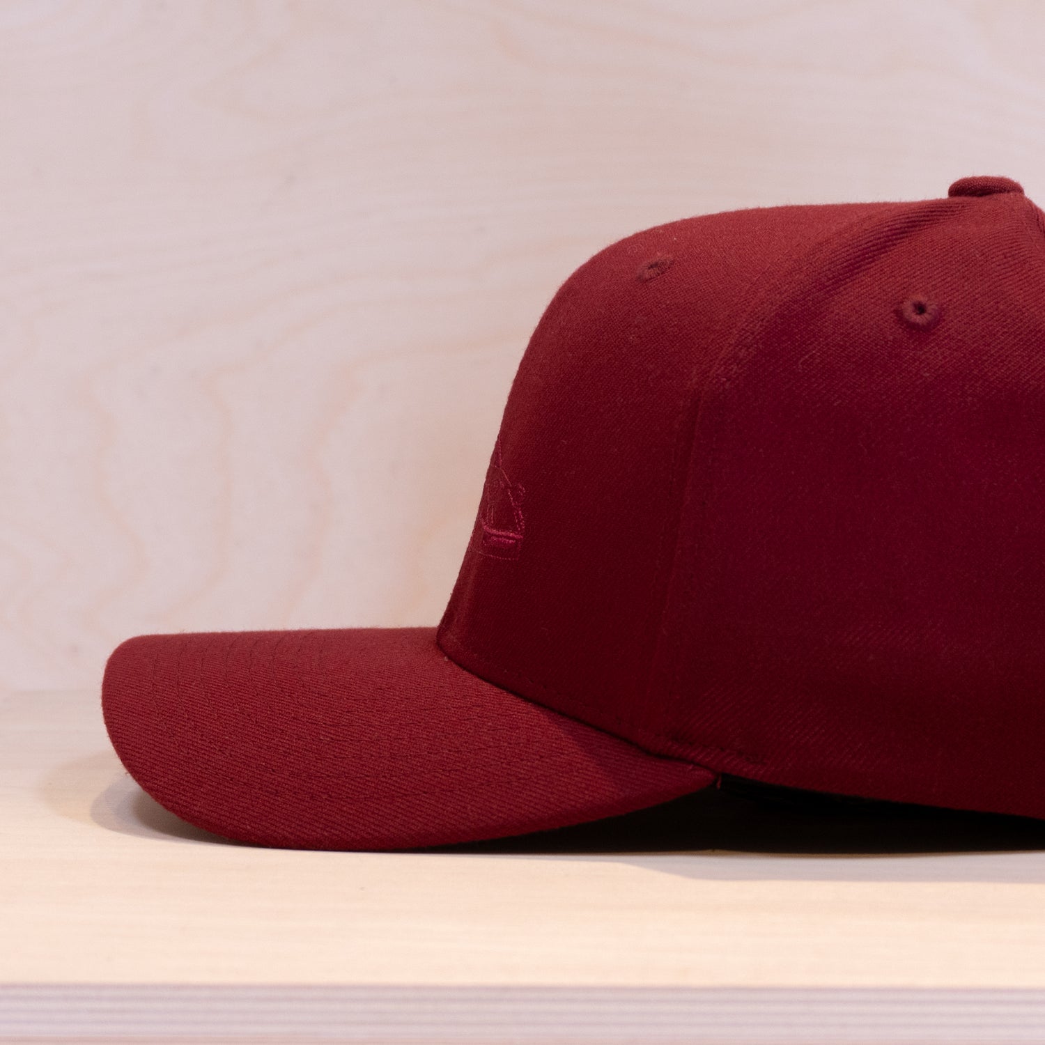 Ca´put Icon F 120 Cap Cardinal
