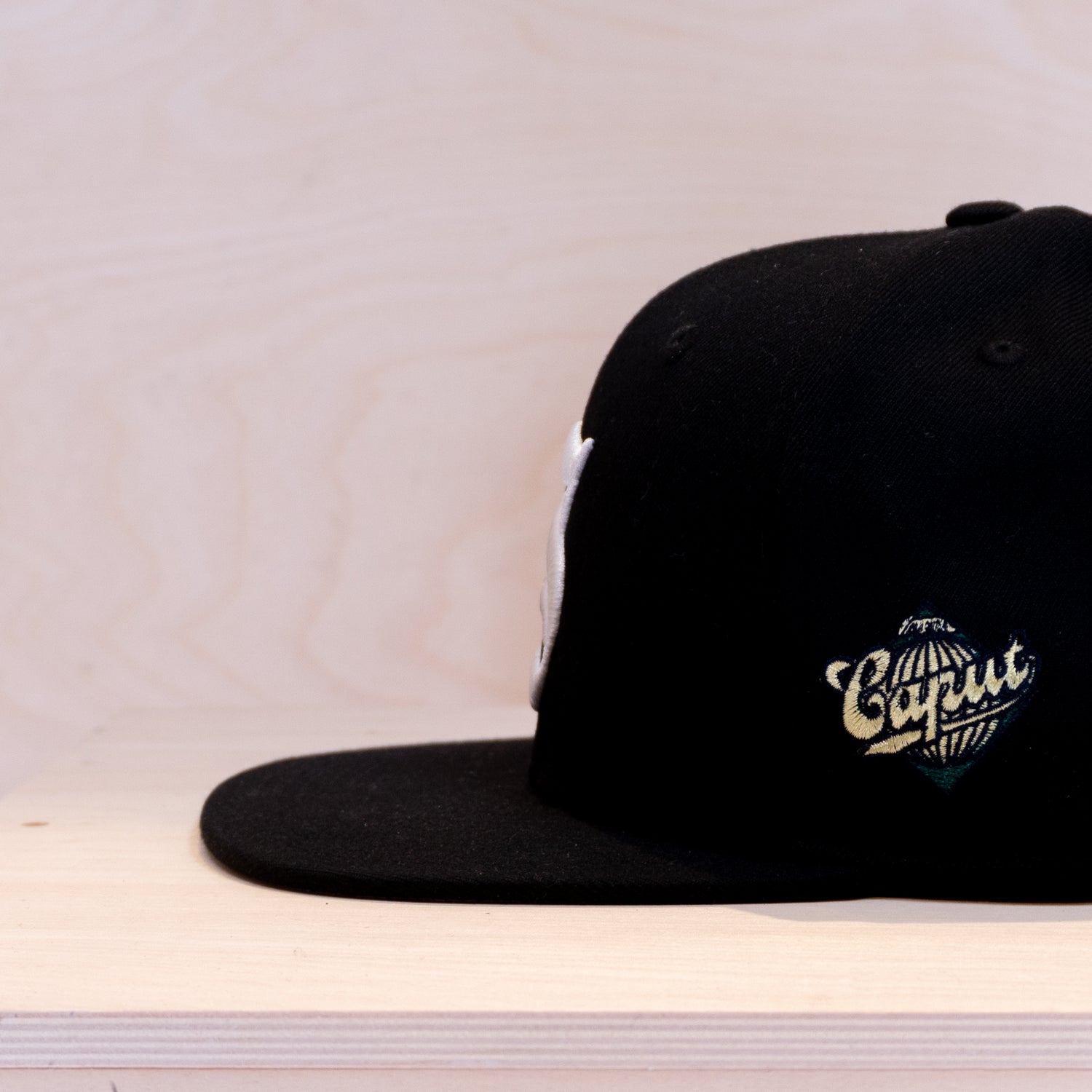 Ca´put Letter S Fitted Cap Black
