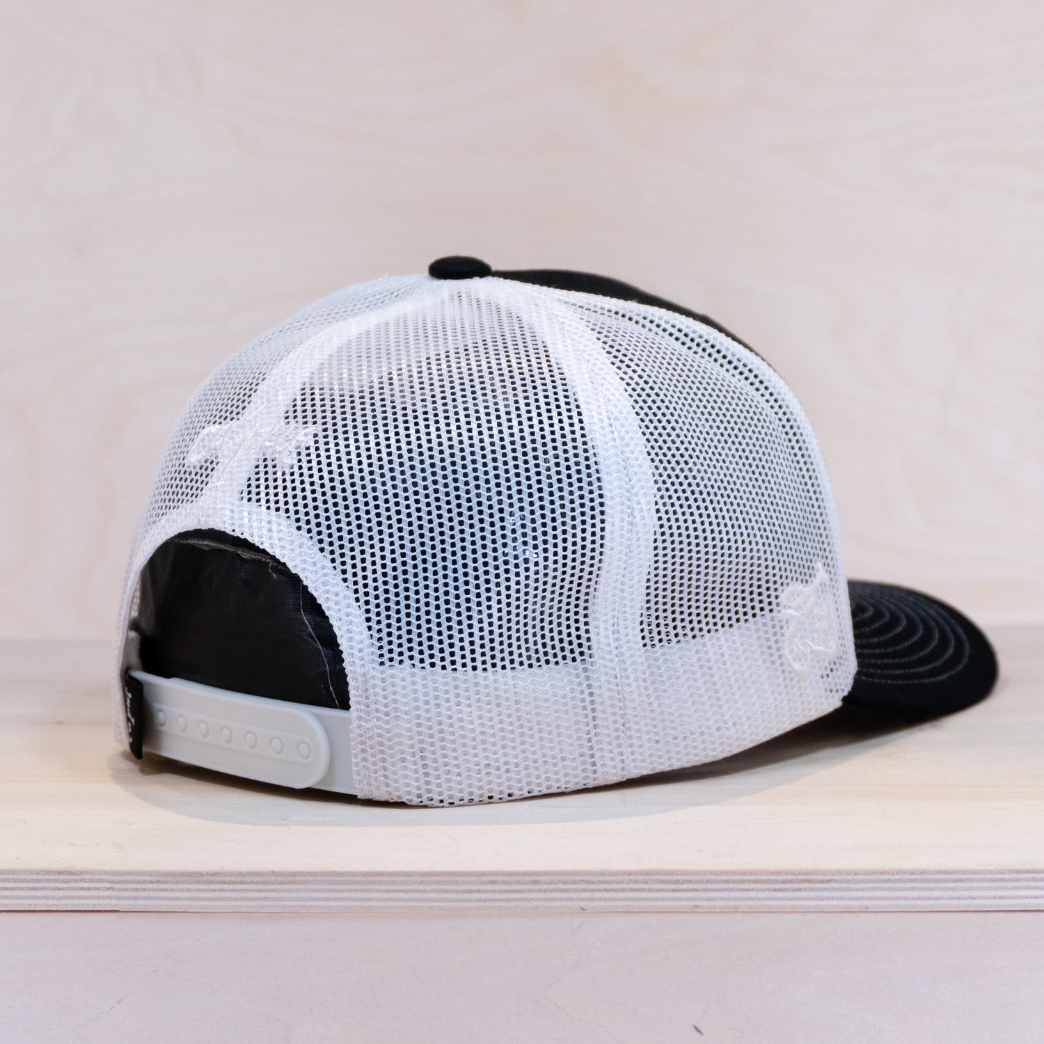 Ca´put Mountain Trucker Cap Black