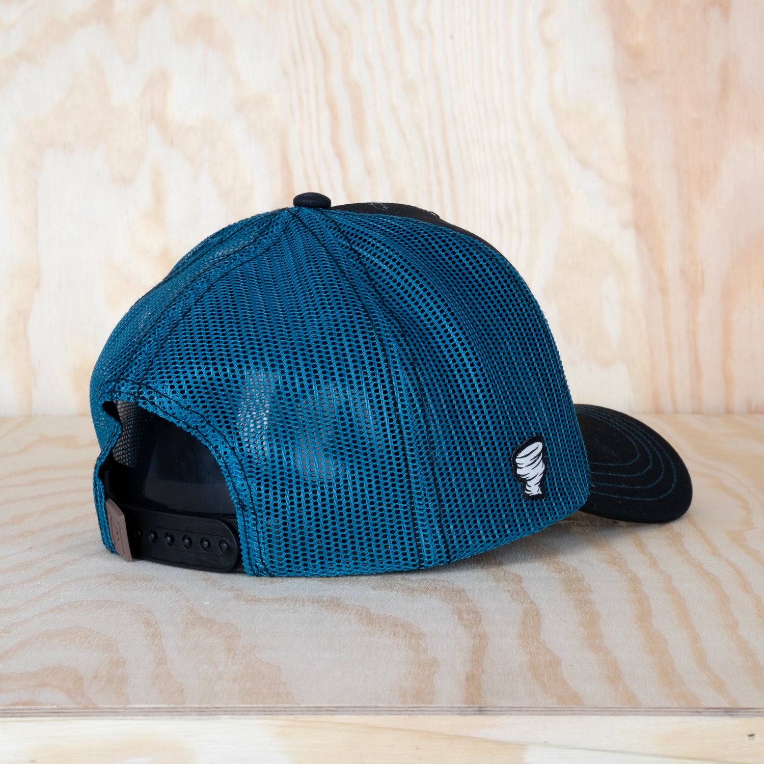 Capslab Looney Tunes Taz Trucker Cap Blue/Black