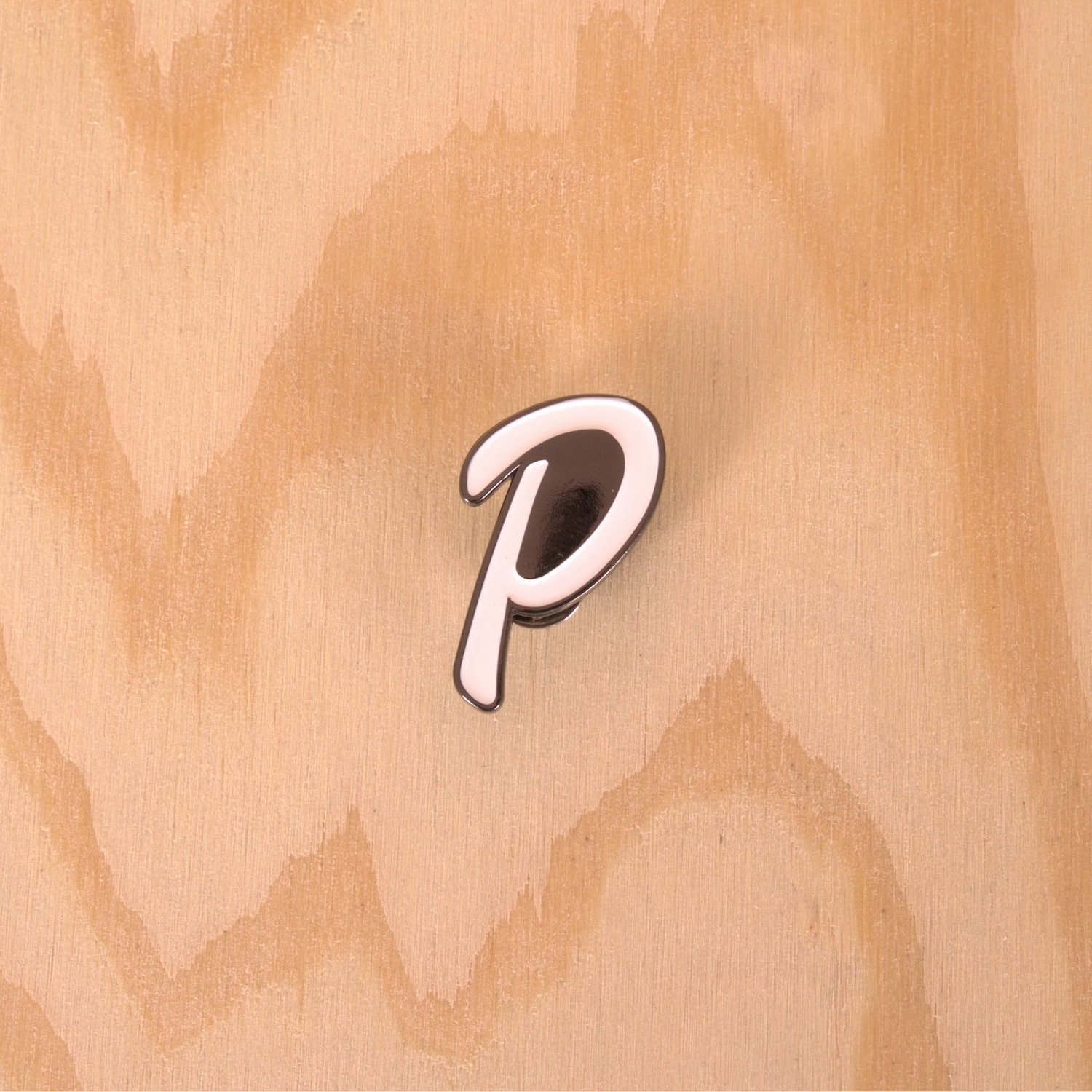 Ca'put P Pin Black