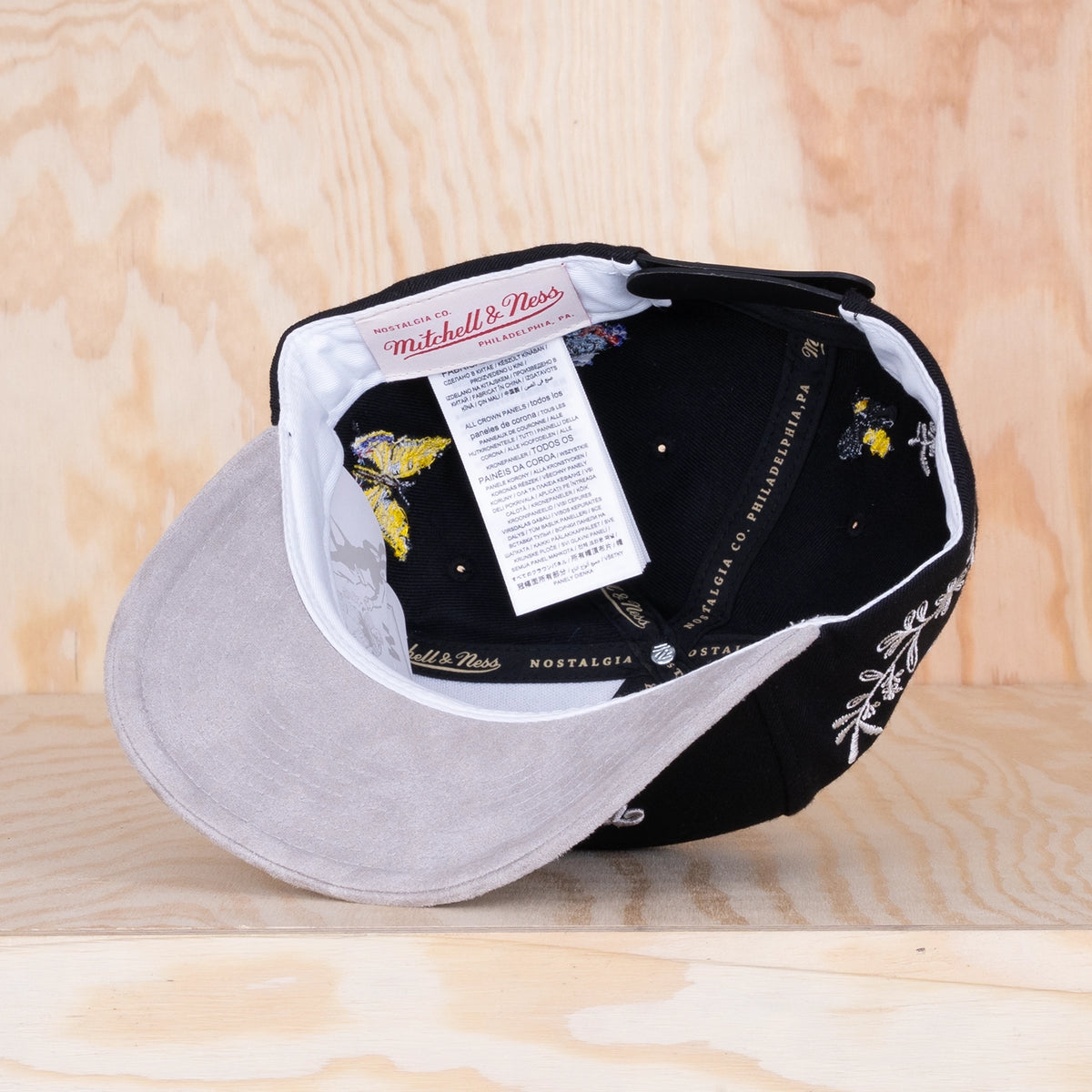 Mitchell & Ness Butterfly Pro Crown Own Brand Black