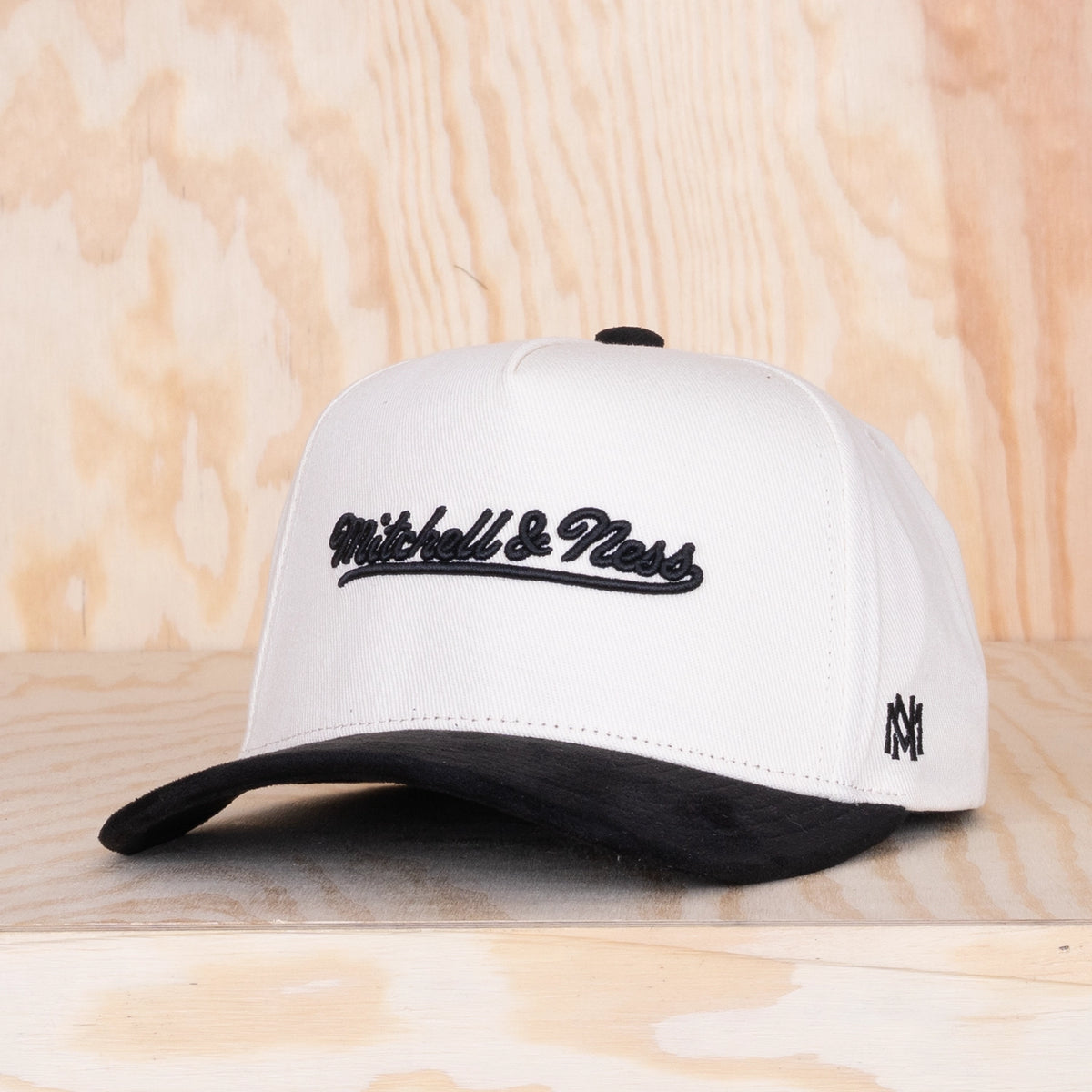 Mitchell & Ness Luxury Script Pro Pinch Own Brand Cream/Black