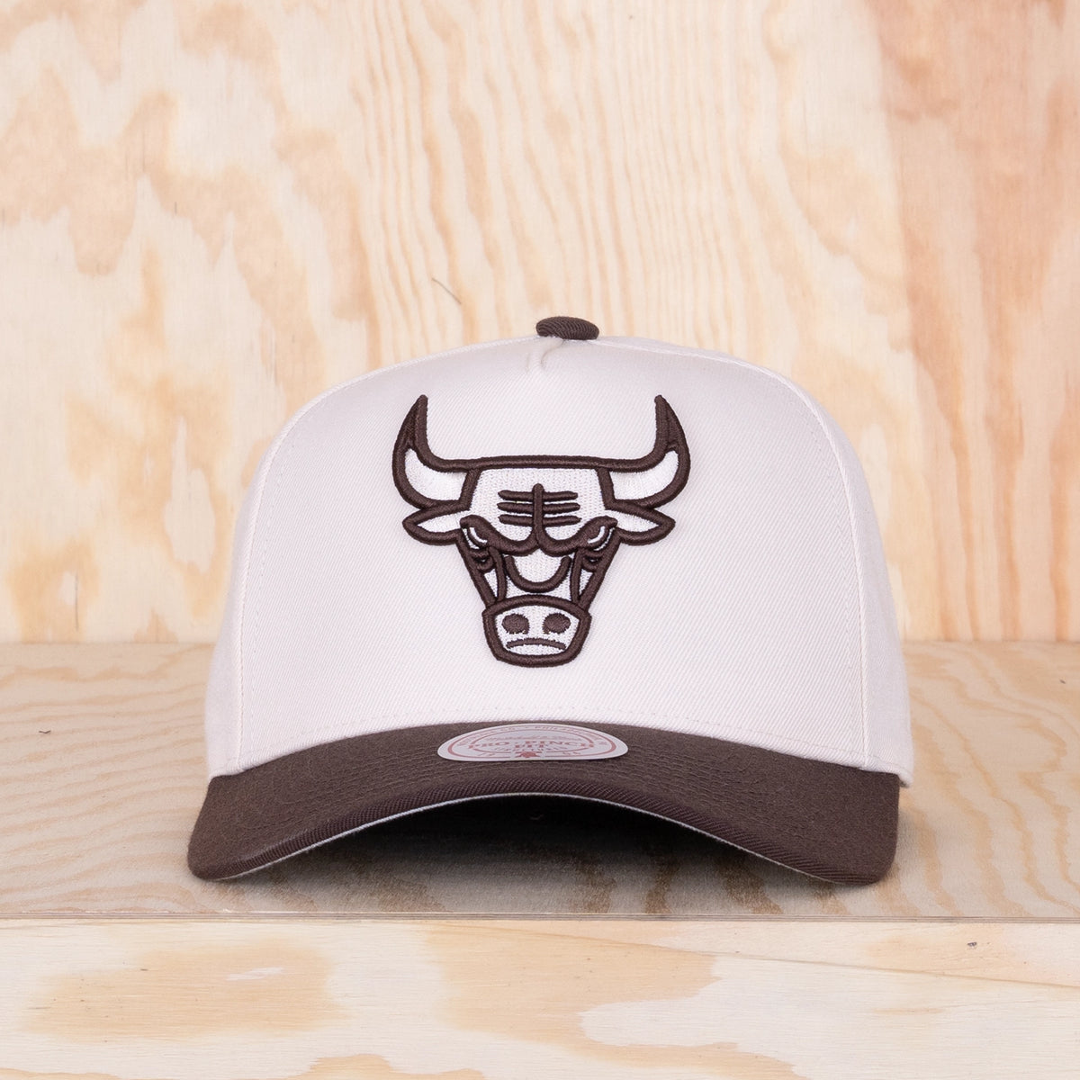 Mitchell & Ness Pro Snapback Chicago Bulls Cream