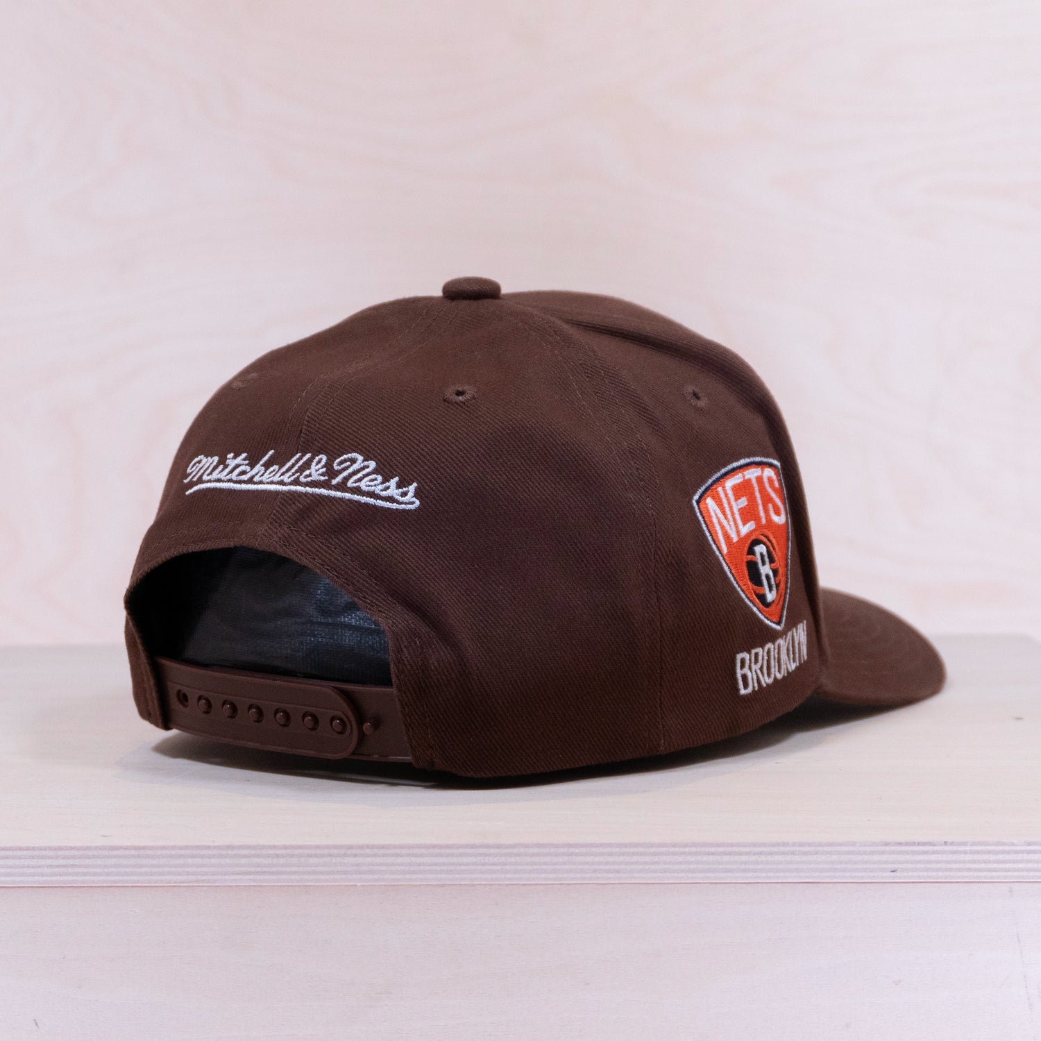 Mitchell & Ness Chestnut Peak Pro Pinch Snapback Cap Brown