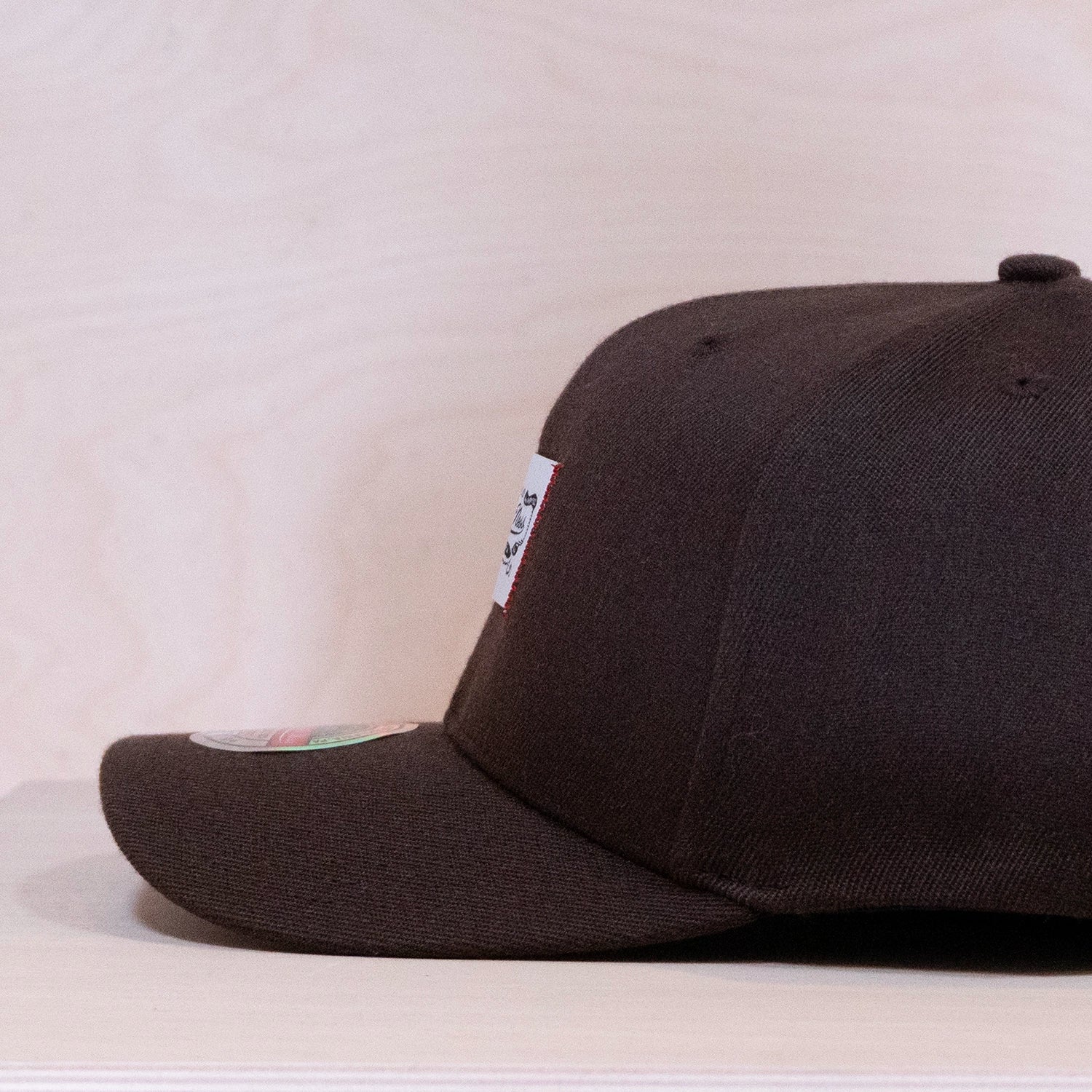 Mitchell & Ness Heritage Patch Classic Red Snapback Cap Brown