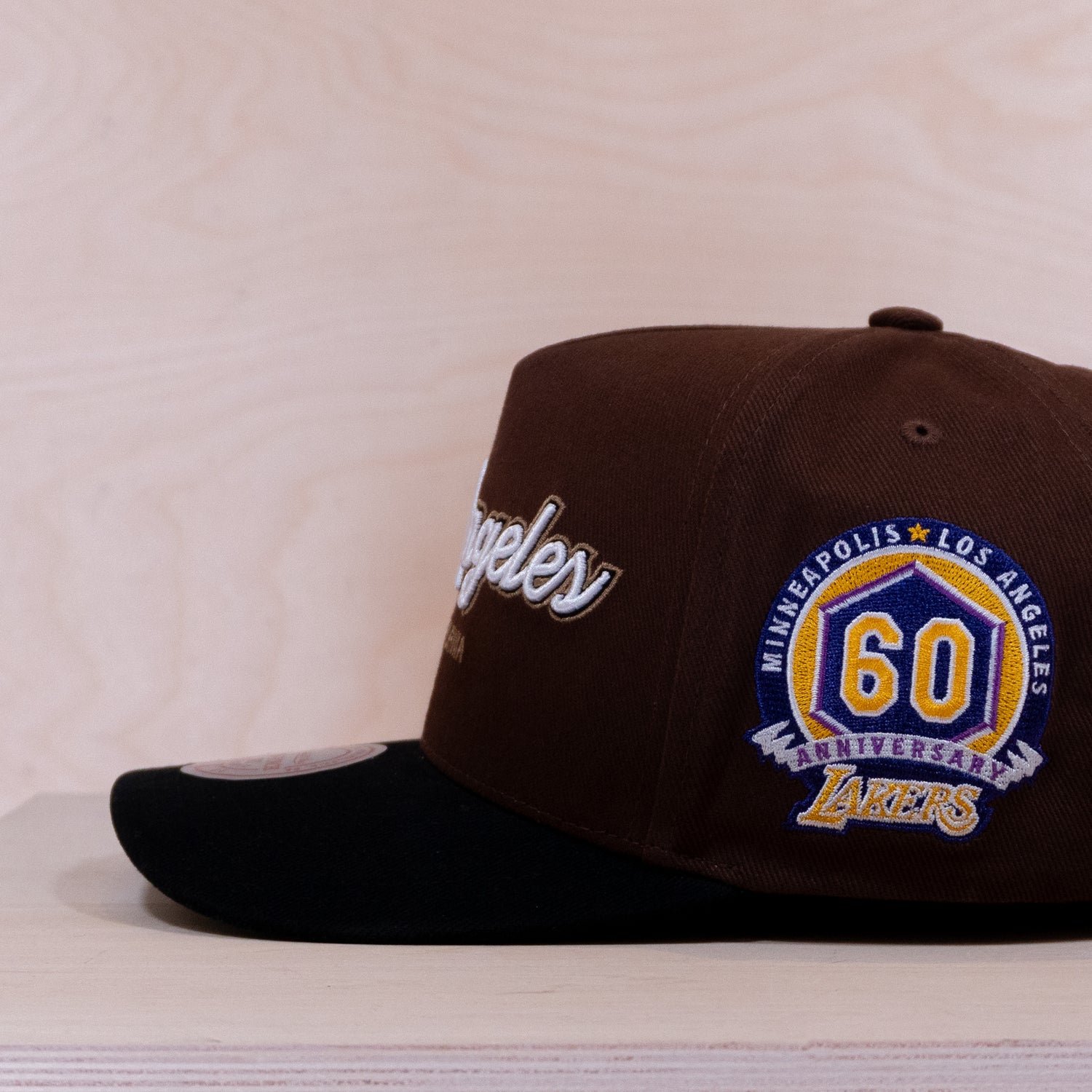 Mitchell & Ness LA Lakers Script 2.0 Pro Crown Brown/Black