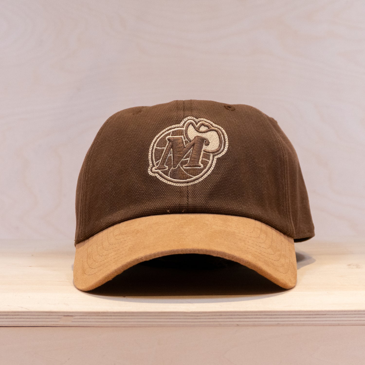 Mitchell & Ness Lux Chain Strapback Cap HWC Dallas Mavericks Brown
