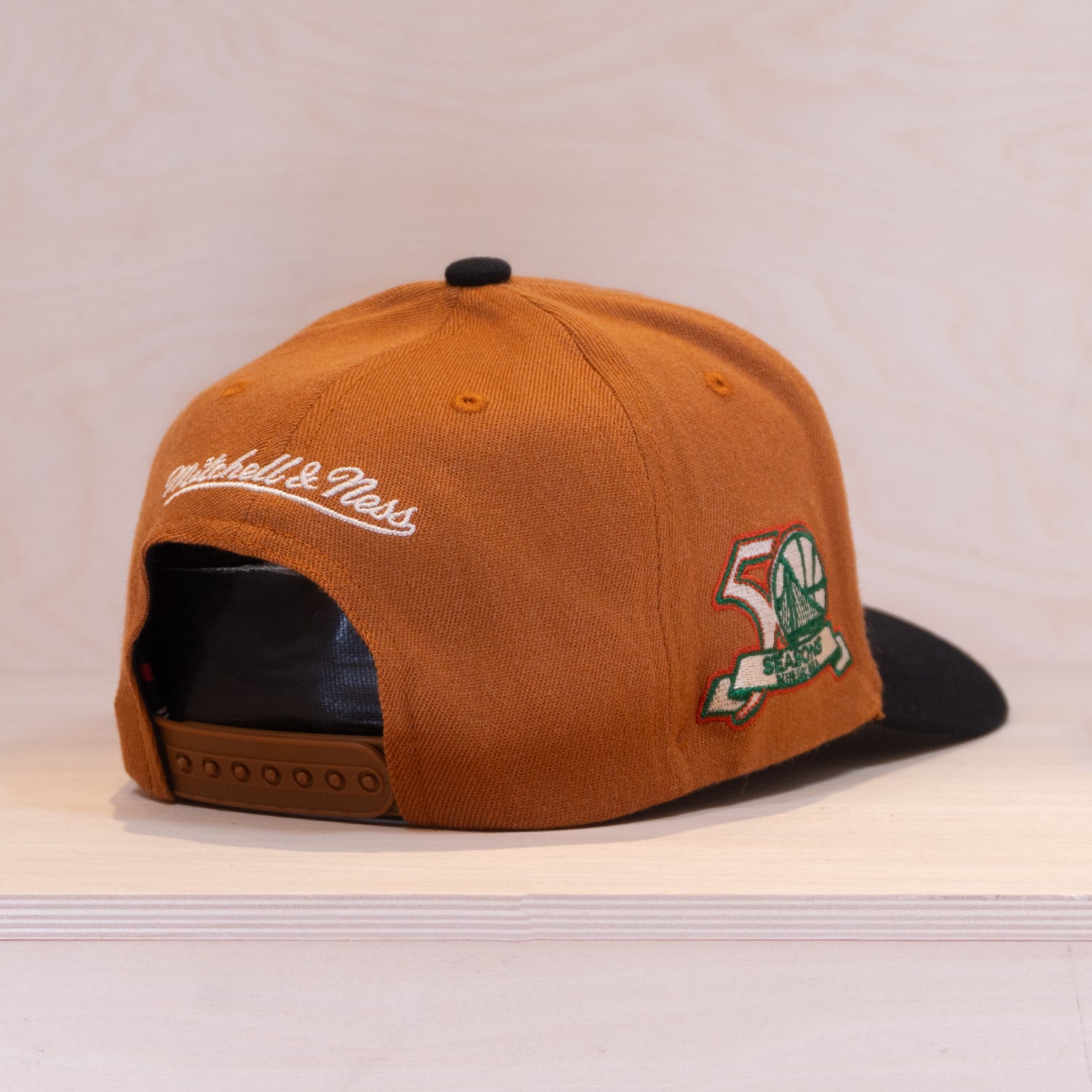 Mitchell & Ness Moonscape Classic Red Cap Golden State Warriors Burnt Orange/Black