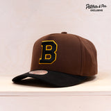 Mitchell & Ness Patches Exclusive Boston Bruins Pro Crown Cap Brown/Black