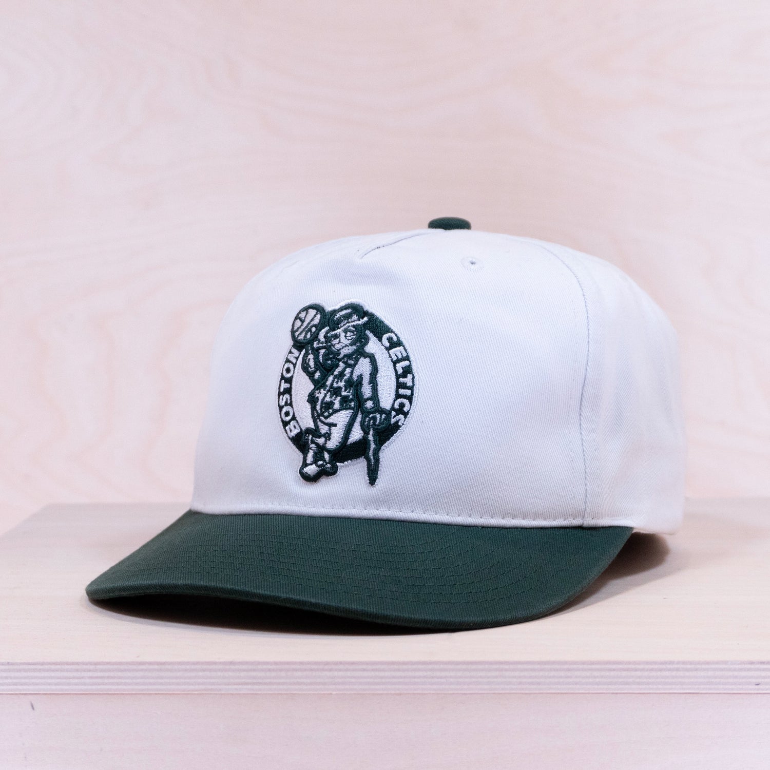 Mitchell & Ness Side Script Caddy Fit Cap White/Green