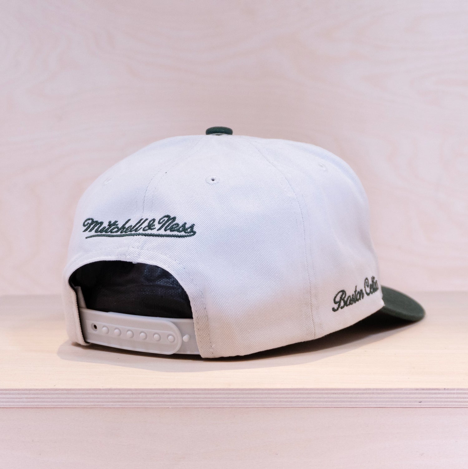 Mitchell & Ness Side Script Caddy Fit Cap White/Green