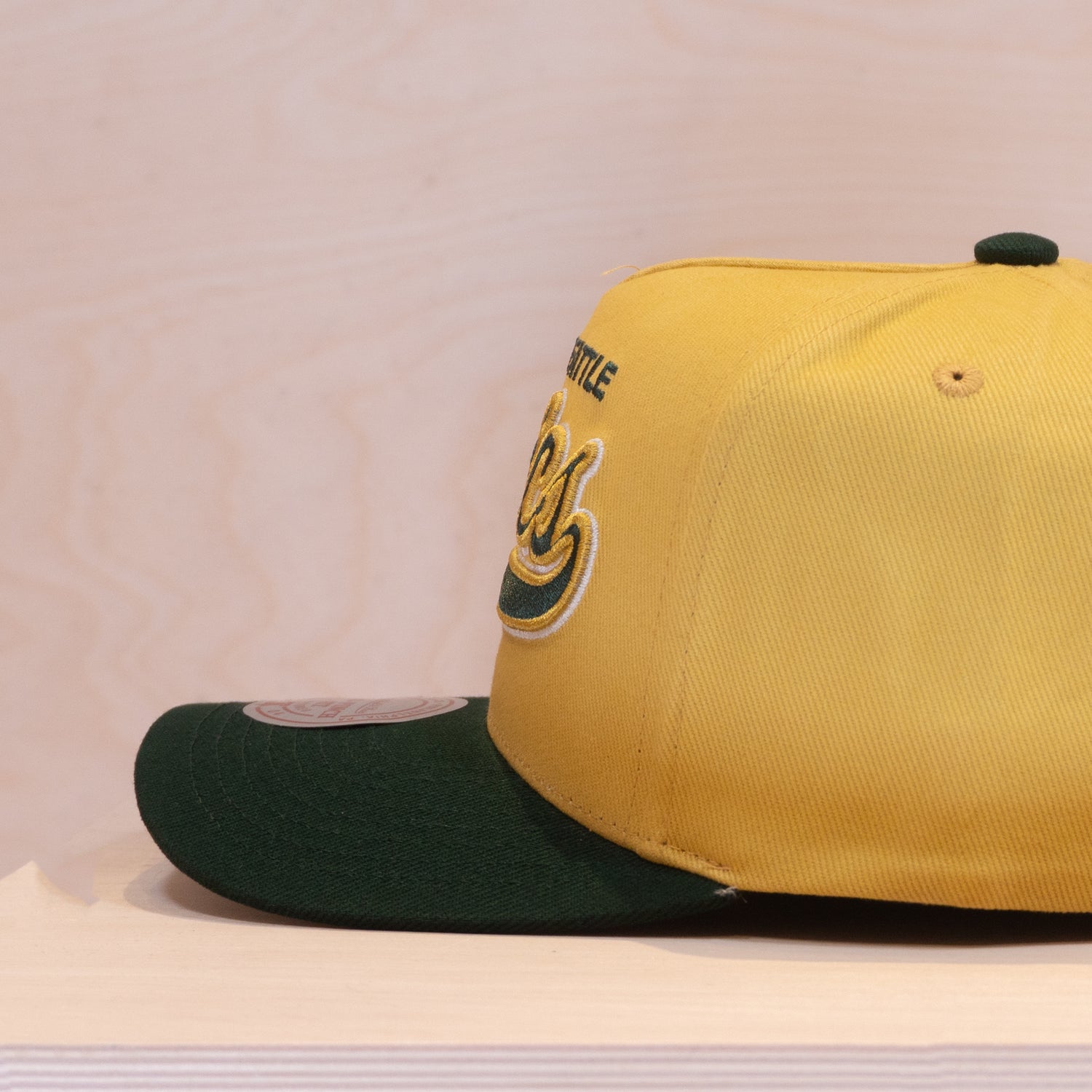 Mitchell & Ness Harvest Gold Pro Crown Cap Seattle Supersonics Gold/Green