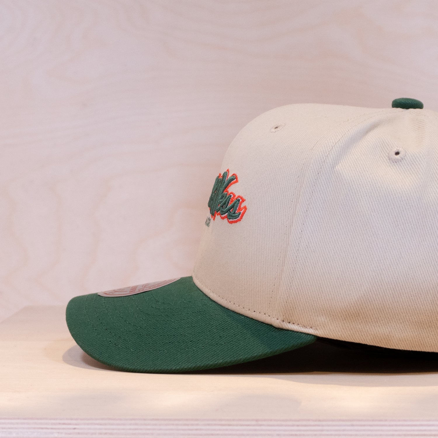 Mitchell & Ness Patches Exclusive Pinscript Pro Crown Cap Cream/Green